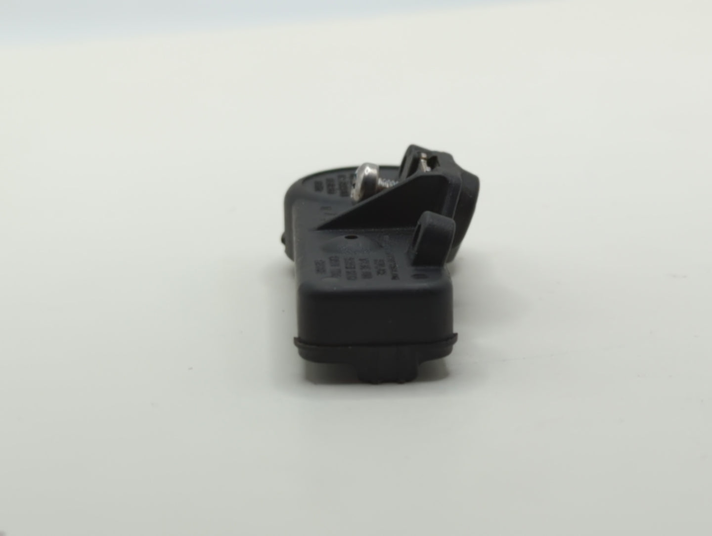 2016 Subaru Impreza Tire Pressure Monitoring System Sensor Tpms - Oemusedautoparts1.com