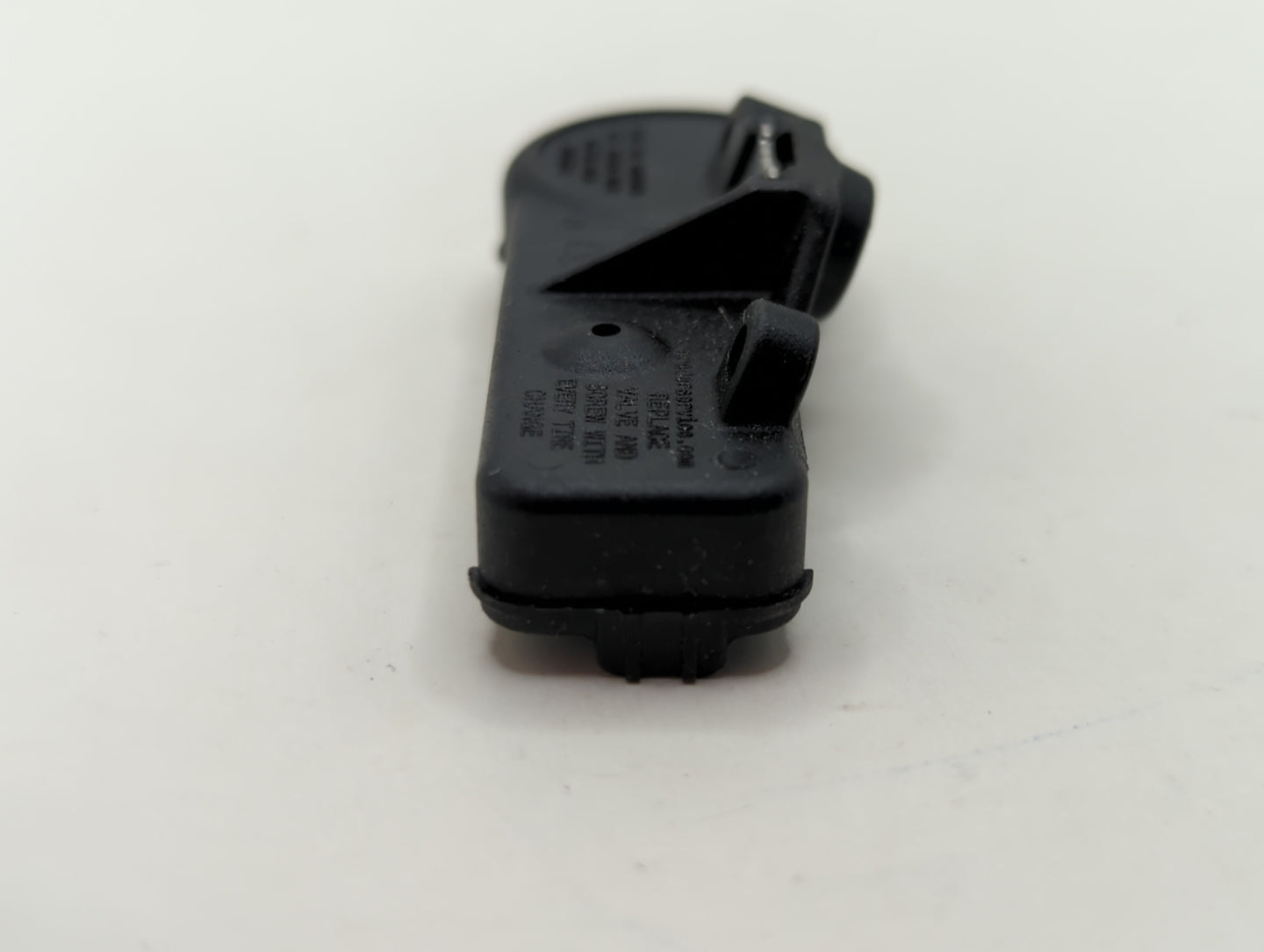 2016 Subaru Impreza Tire Pressure Monitoring System Sensor Tpms - Oemusedautoparts1.com