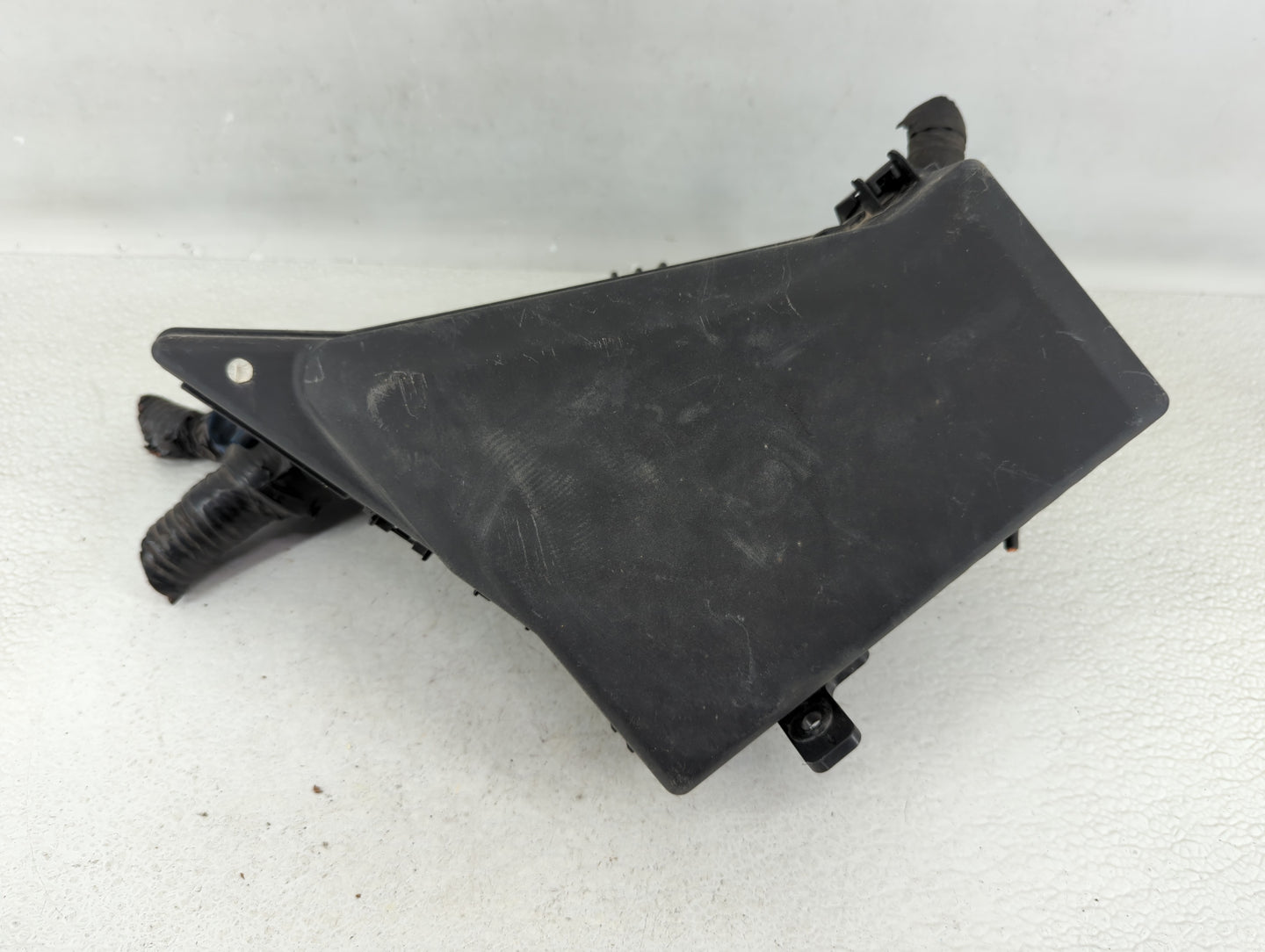 2016 Subaru Impreza Fusebox Fuse Box Panel Relay Module P/N:MB100200B Fits OEM Used Auto Parts - Oemusedautoparts1.com