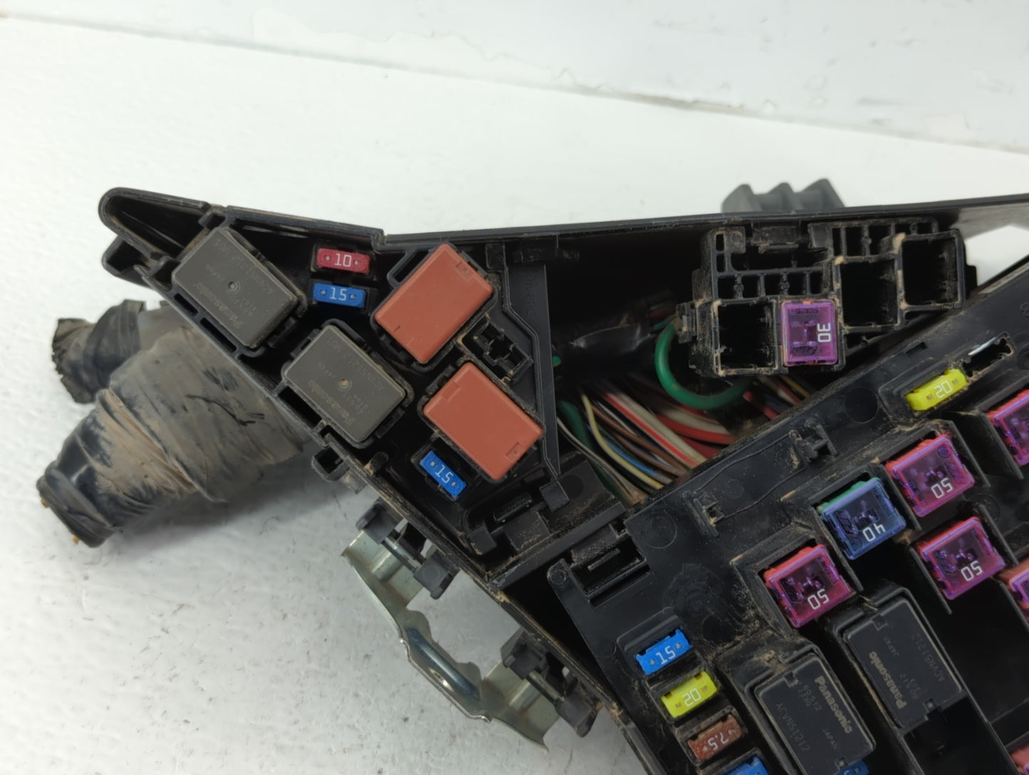 2016 Subaru Impreza Fusebox Fuse Box Panel Relay Module P/N:MB100200B Fits OEM Used Auto Parts - Oemusedautoparts1.com
