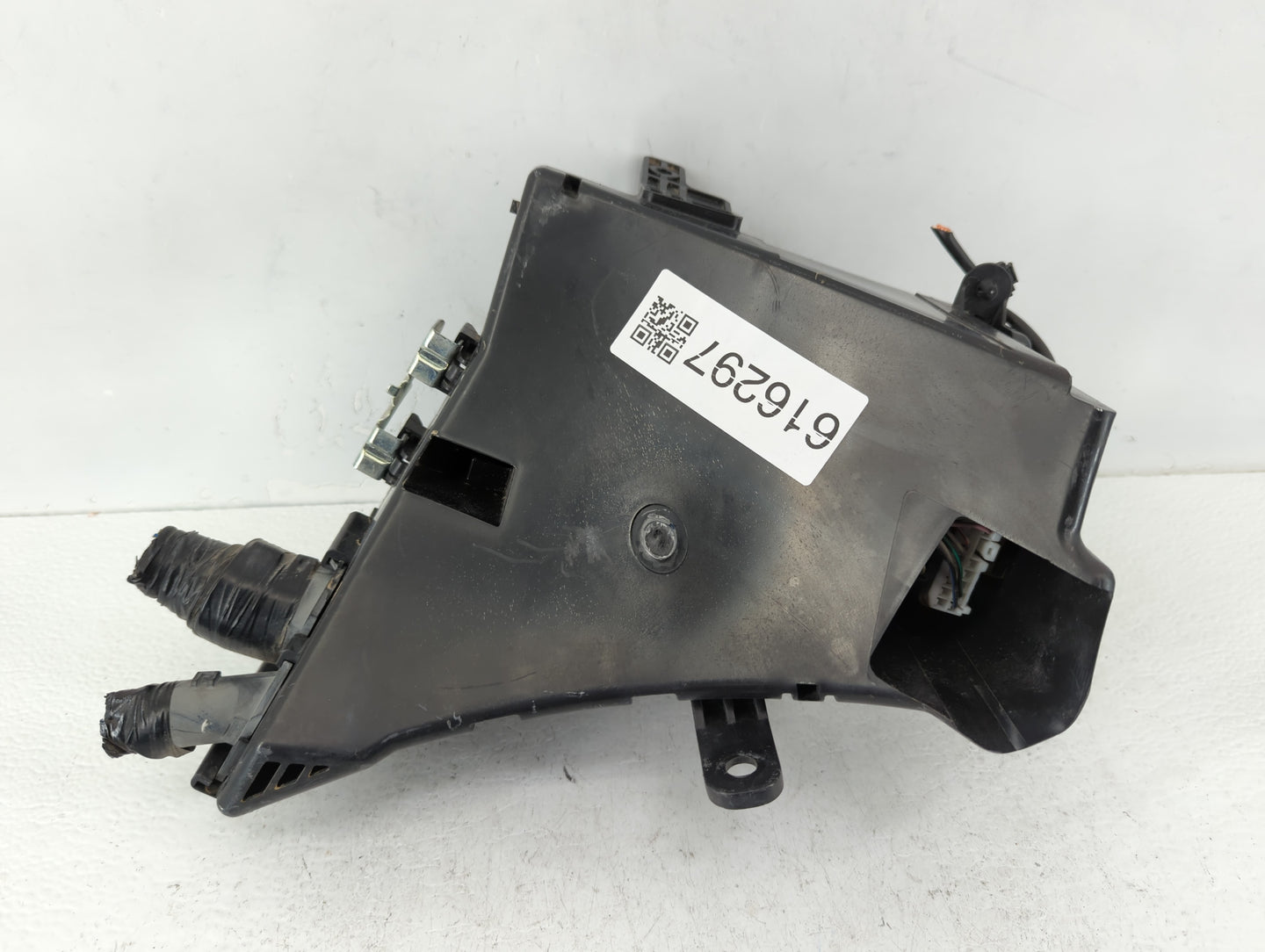 2016 Subaru Impreza Fusebox Fuse Box Panel Relay Module P/N:MB100200B Fits OEM Used Auto Parts - Oemusedautoparts1.com