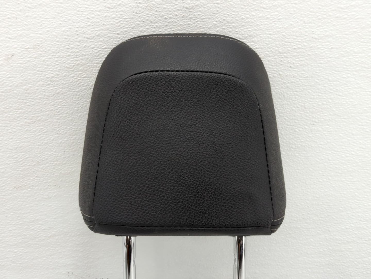 Subaru Impreza Headrest Head Rest Front Driver Passenger Seat Black - Oemusedautoparts1.com