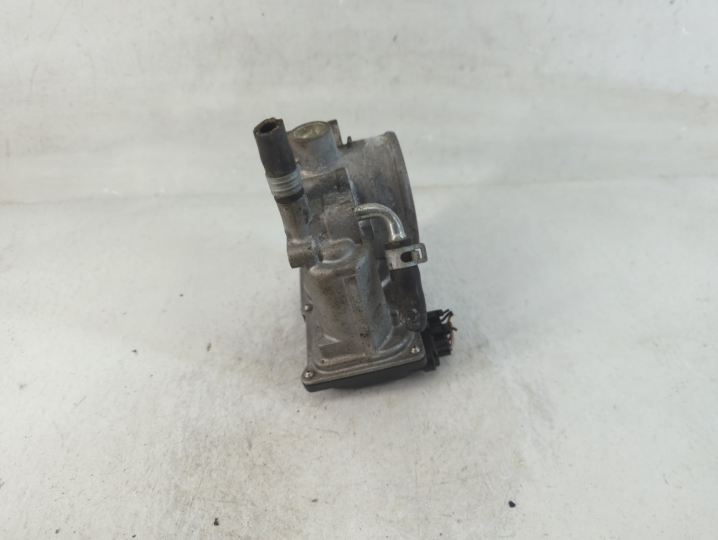 2012-2016 Subaru Impreza Throttle Body P/N:16112AA380 Fits Fits 2011 2012 2013 2014 2015 2016 2017 2018 OEM Used Auto Parts 