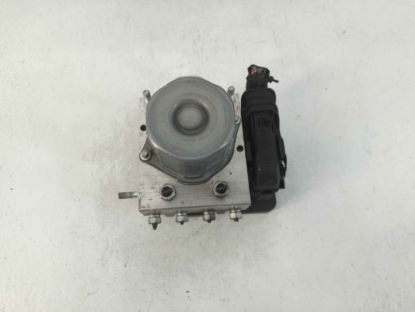2015-2016 Subaru Impreza ABS Pump Control Module Replacement P/N:27536FJ220 Fits Fits 2015 2016 OEM Used Auto Parts - Oemuse