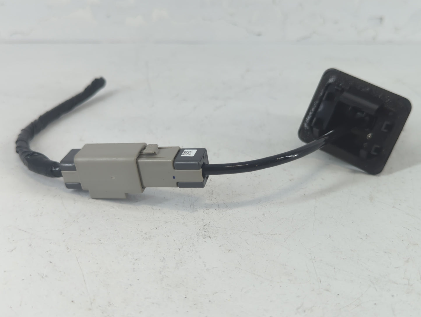 2016 Subaru Legacy Back Up Sensor Backup Camera - Oemusedautoparts1.com