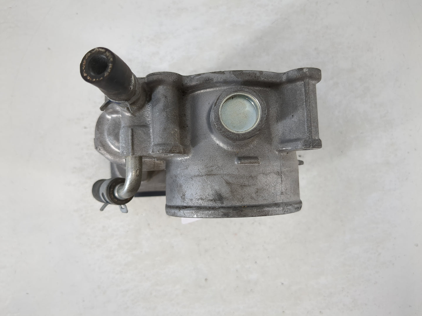 2010-2019 Subaru Legacy Throttle Body P/N:16112AA320 Fits Fits 2010 2011 2012 2013 2014 2015 2016 2017 2018 2019 OEM Used Au