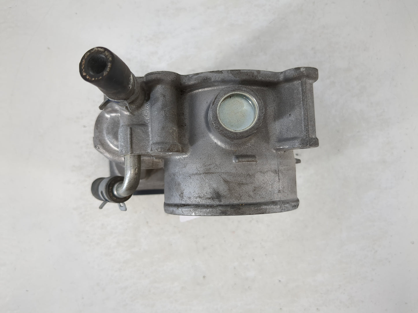2010-2019 Subaru Legacy Throttle Body P/N:16112AA320 Fits Fits 2010 2011 2012 2013 2014 2015 2016 2017 2018 2019 OEM Used Au