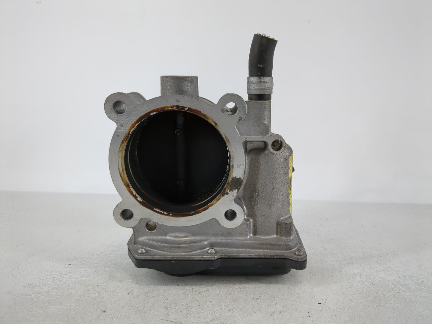 2010-2019 Subaru Legacy Throttle Body P/N:16112AA320 Fits Fits 2010 2011 2012 2013 2014 2015 2016 2017 2018 2019 OEM Used Au