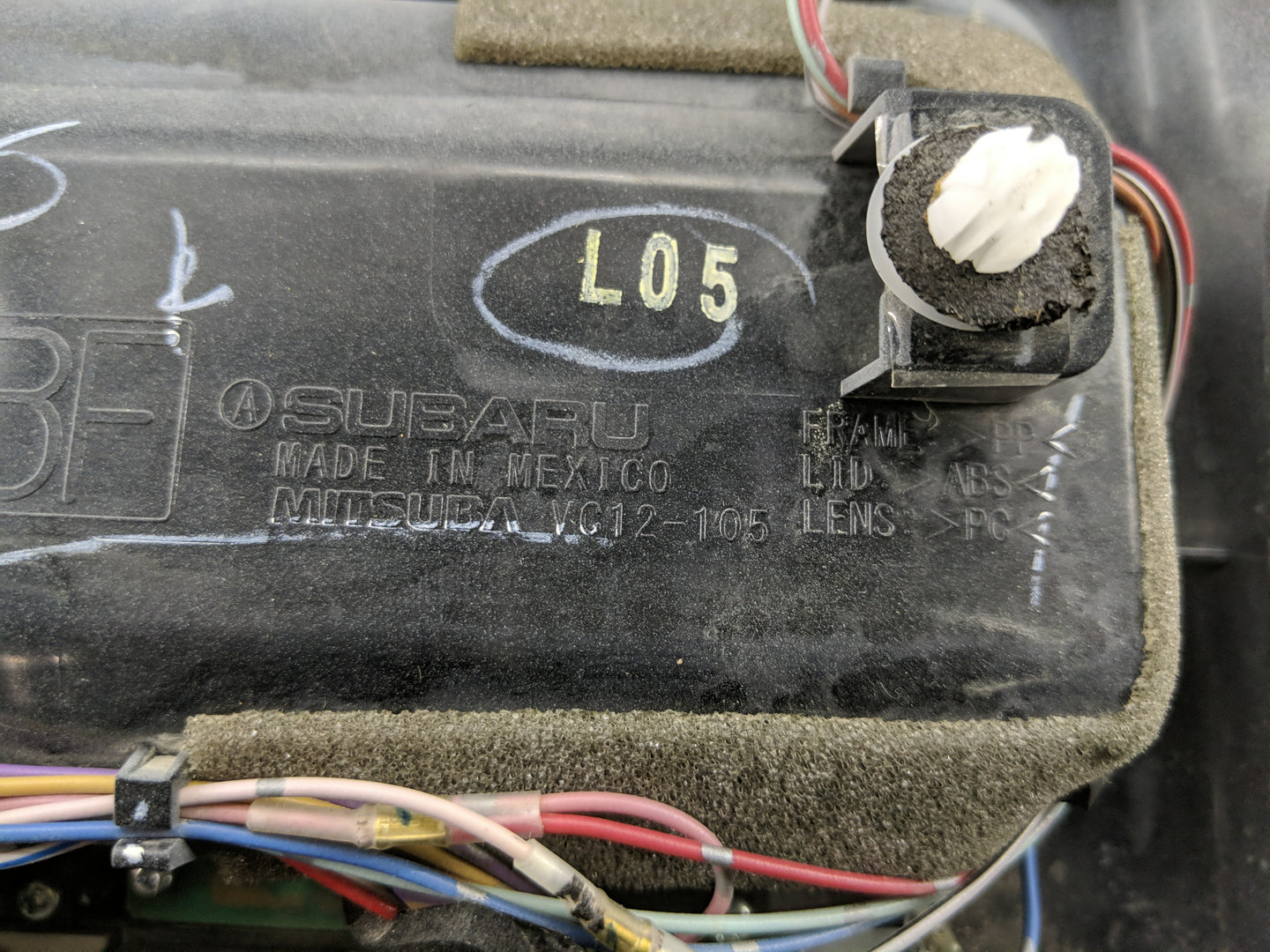 2016 Subaru Legacy Overhead Roof Console - Oemusedautoparts1.com