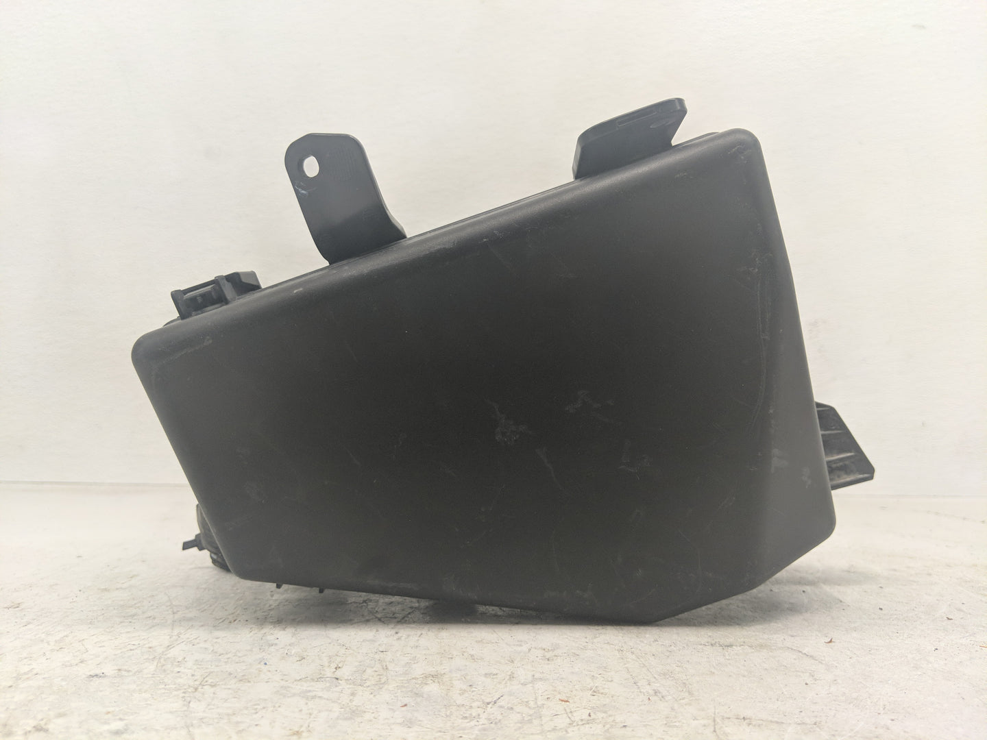 2015 Subaru Legacy Fusebox Fuse Box Panel Relay Module P/N:MB703200B Fits OEM Used Auto Parts - Oemusedautoparts1.com