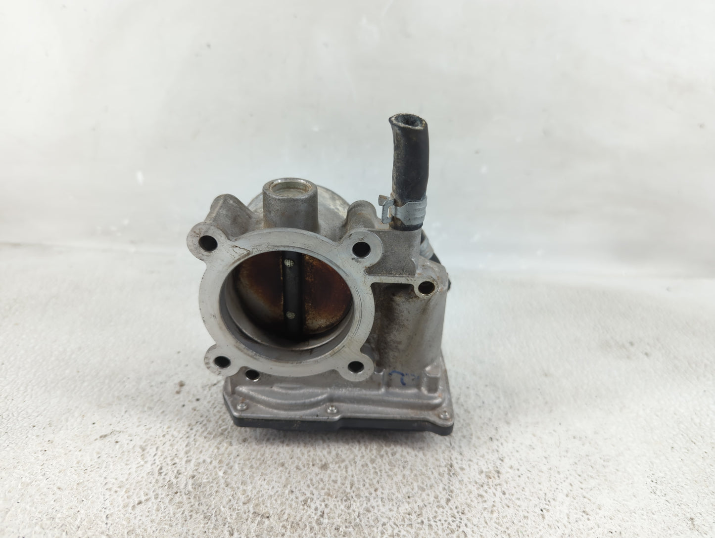 2013-2019 Subaru Legacy Throttle Body P/N:16112AA38A Fits Fits 2013 2014 2015 2016 2017 2018 2019 OEM Used Auto Parts - Oemu