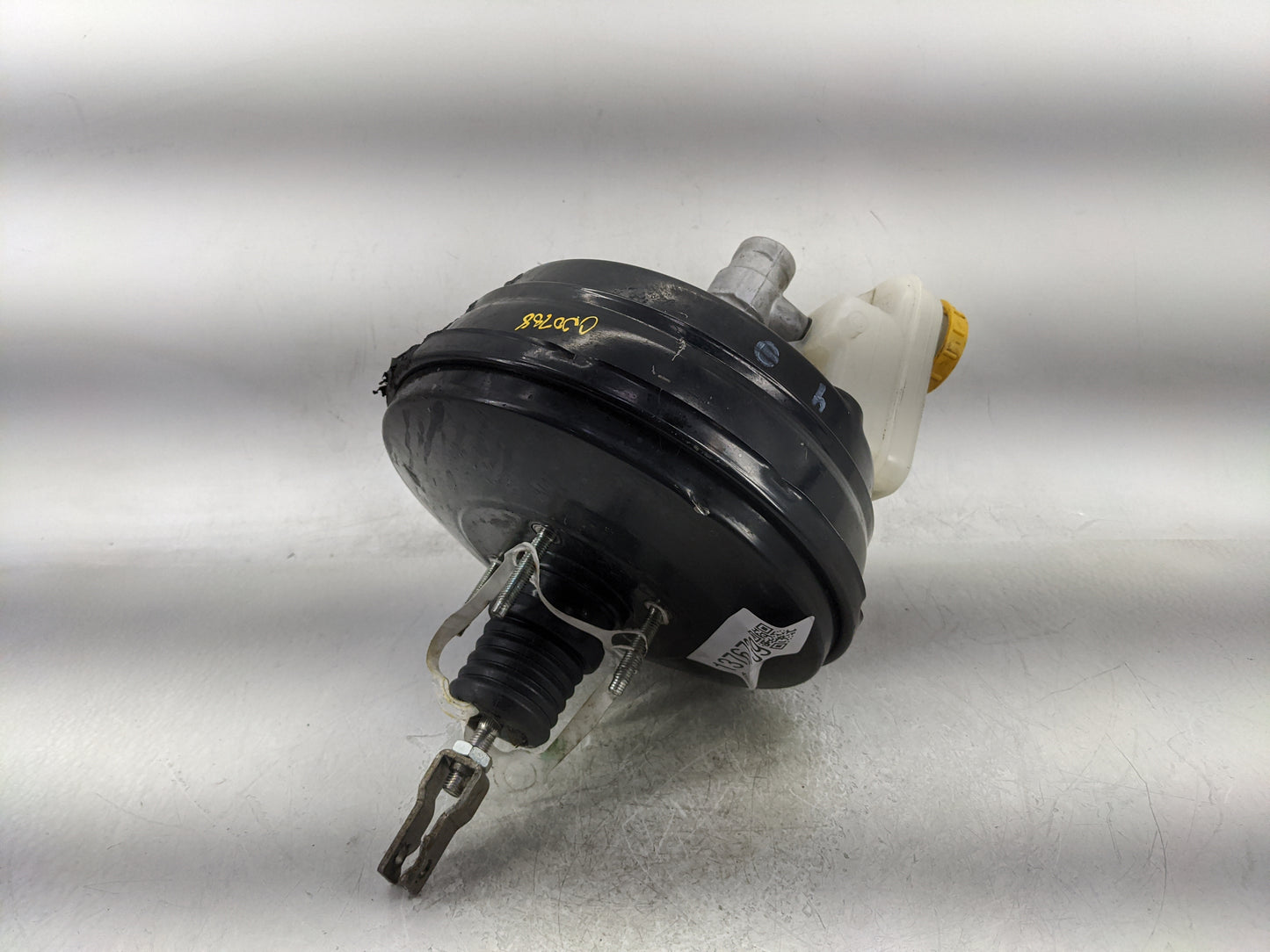 2015-2017 Subaru Legacy Power Brake Booster Oem 1376739 - Oemusedautoparts1.com