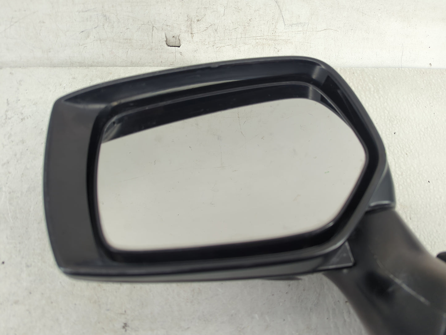 2015-2016 Subaru Legacy Driver Side View Mirror - Left Door Mirror OEM Used - Oemusedautoparts1.com