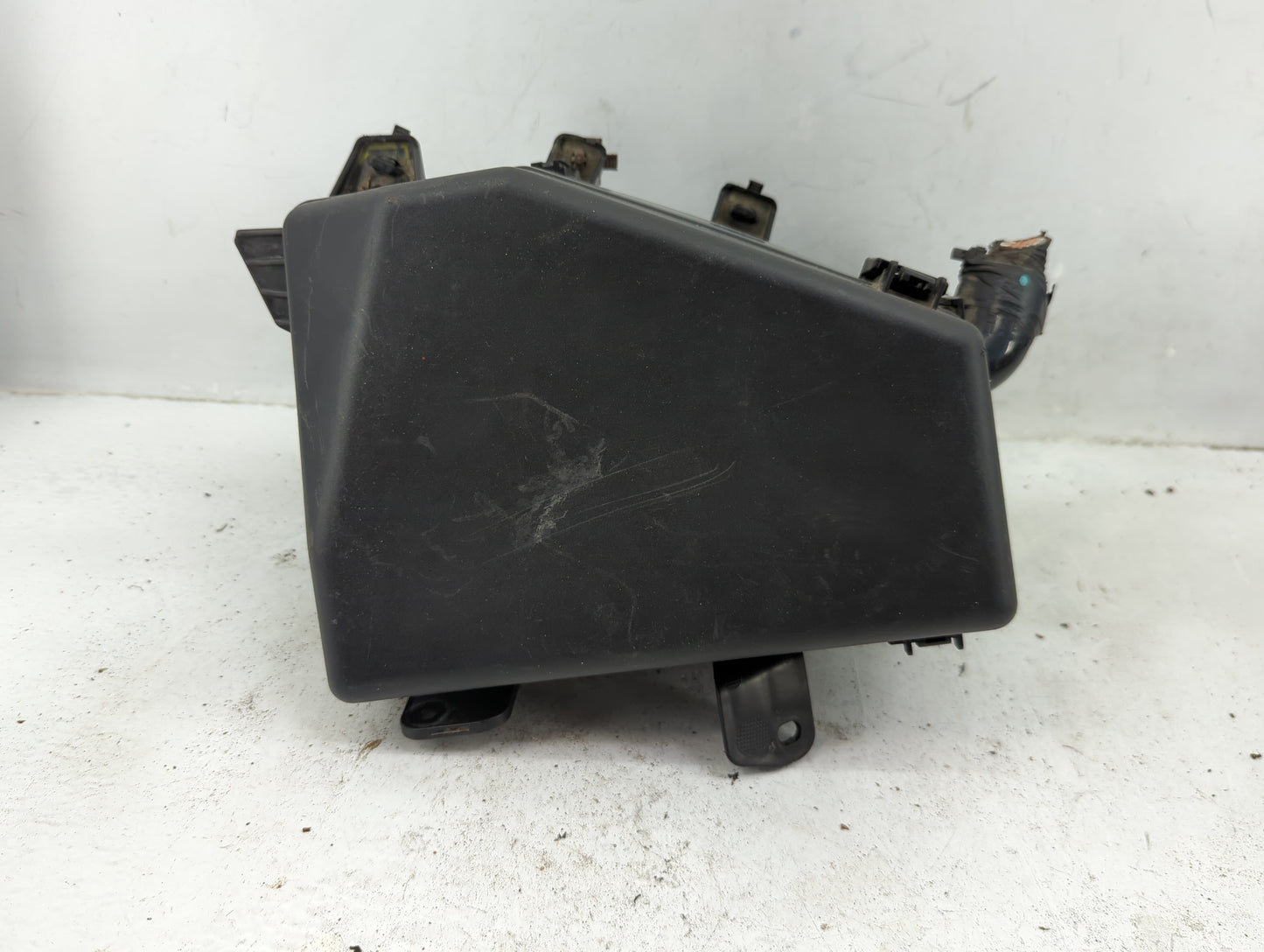 2015 Subaru Legacy Fusebox Fuse Box Panel Relay Module P/N:MB503703B Fits OEM Used Auto Parts - Oemusedautoparts1.com