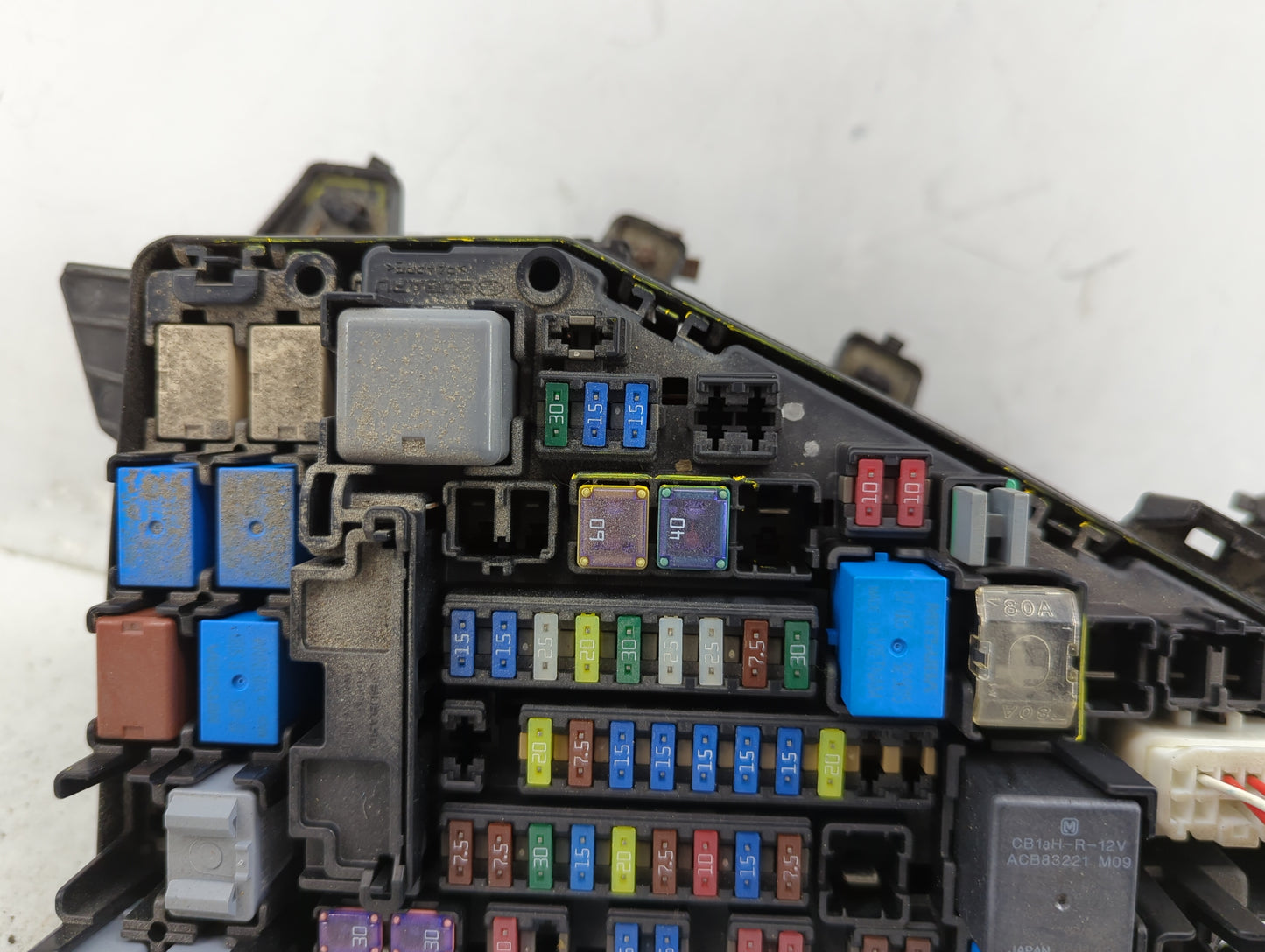 2015 Subaru Legacy Fusebox Fuse Box Panel Relay Module P/N:MB503703B Fits OEM Used Auto Parts - Oemusedautoparts1.com