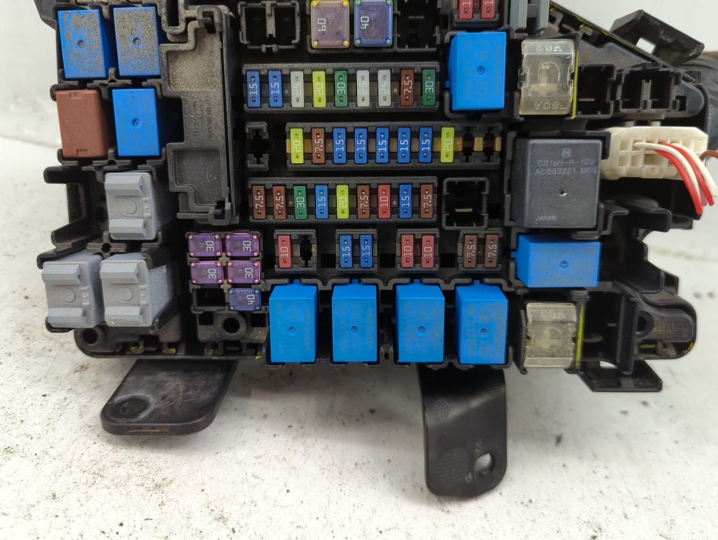 2015 Subaru Legacy Fusebox Fuse Box Panel Relay Module P/N:MB503703B Fits OEM Used Auto Parts - Oemusedautoparts1.com