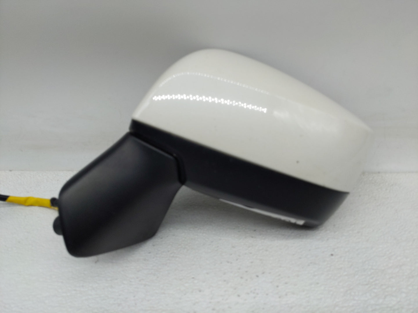 2015-2016 Subaru Legacy Driver Side View Mirror - Left Door Mirror OEM Used - Oemusedautoparts1.com