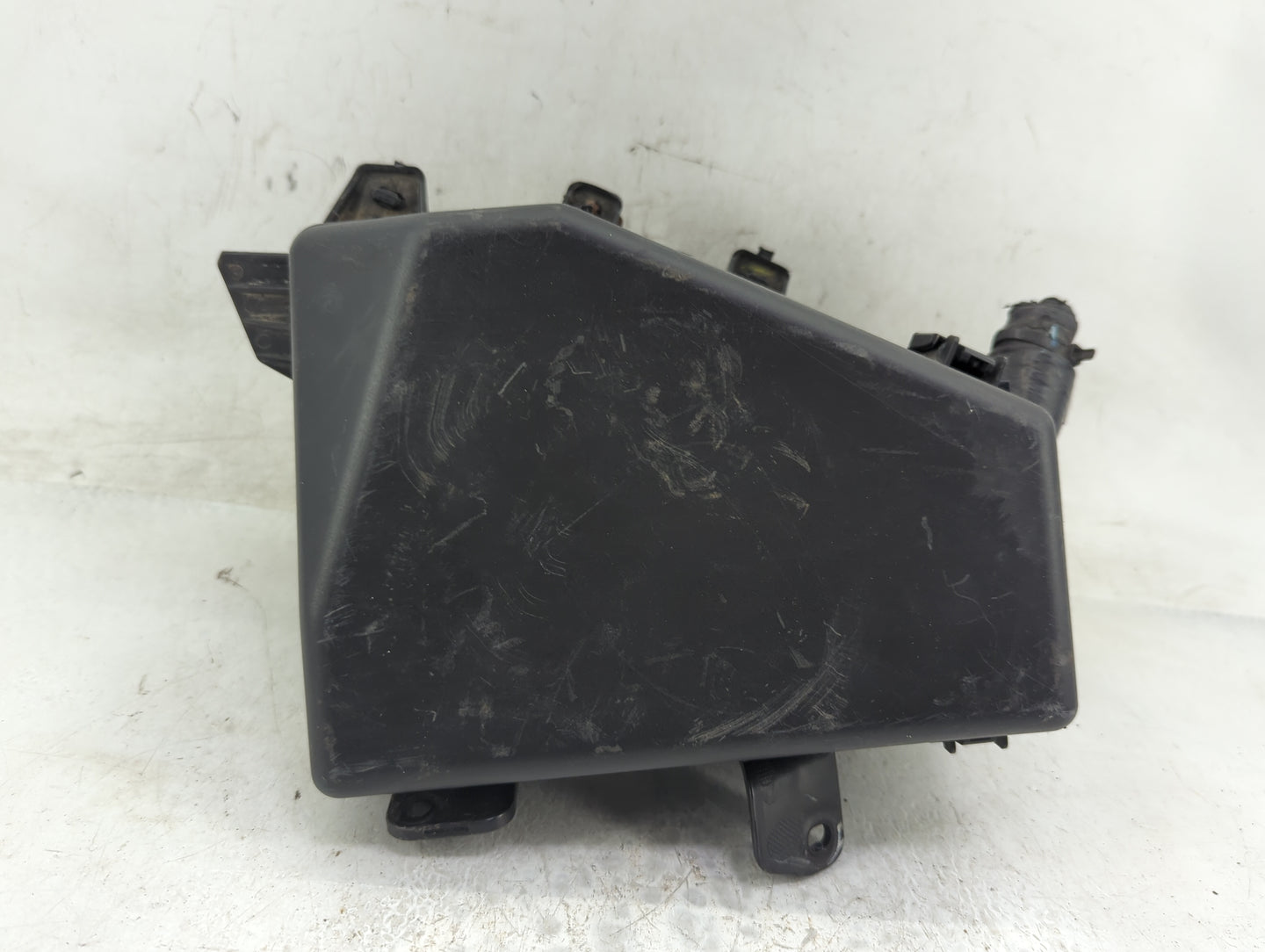 2015-2017 Subaru Legacy Fusebox Fuse Box Panel Relay Module P/N:MB503703B Fits Fits 2015 2017 OEM Used Auto Parts - Oemuseda
