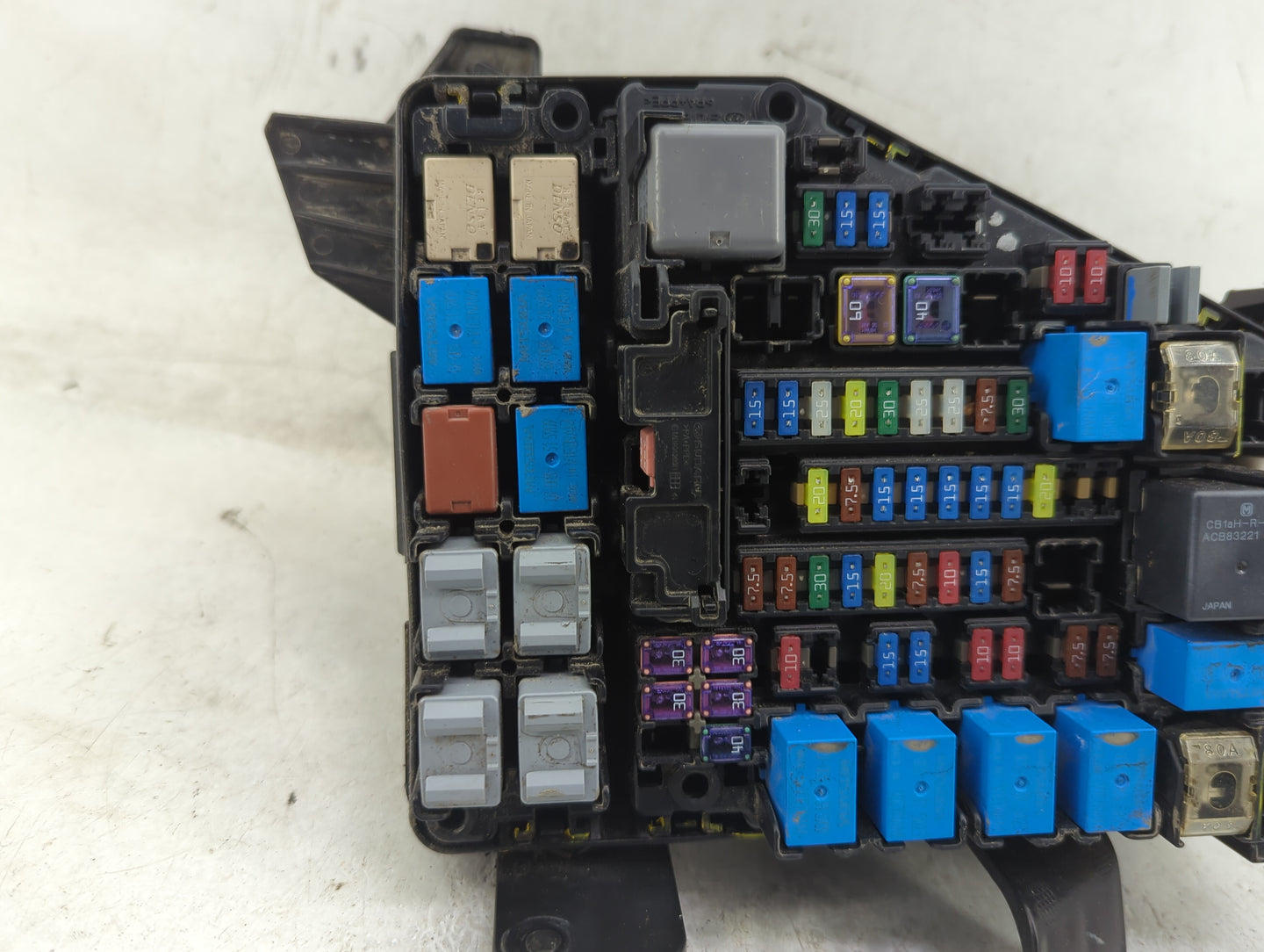 2015-2017 Subaru Legacy Fusebox Fuse Box Panel Relay Module P/N:MB503703B Fits Fits 2015 2017 OEM Used Auto Parts - Oemuseda