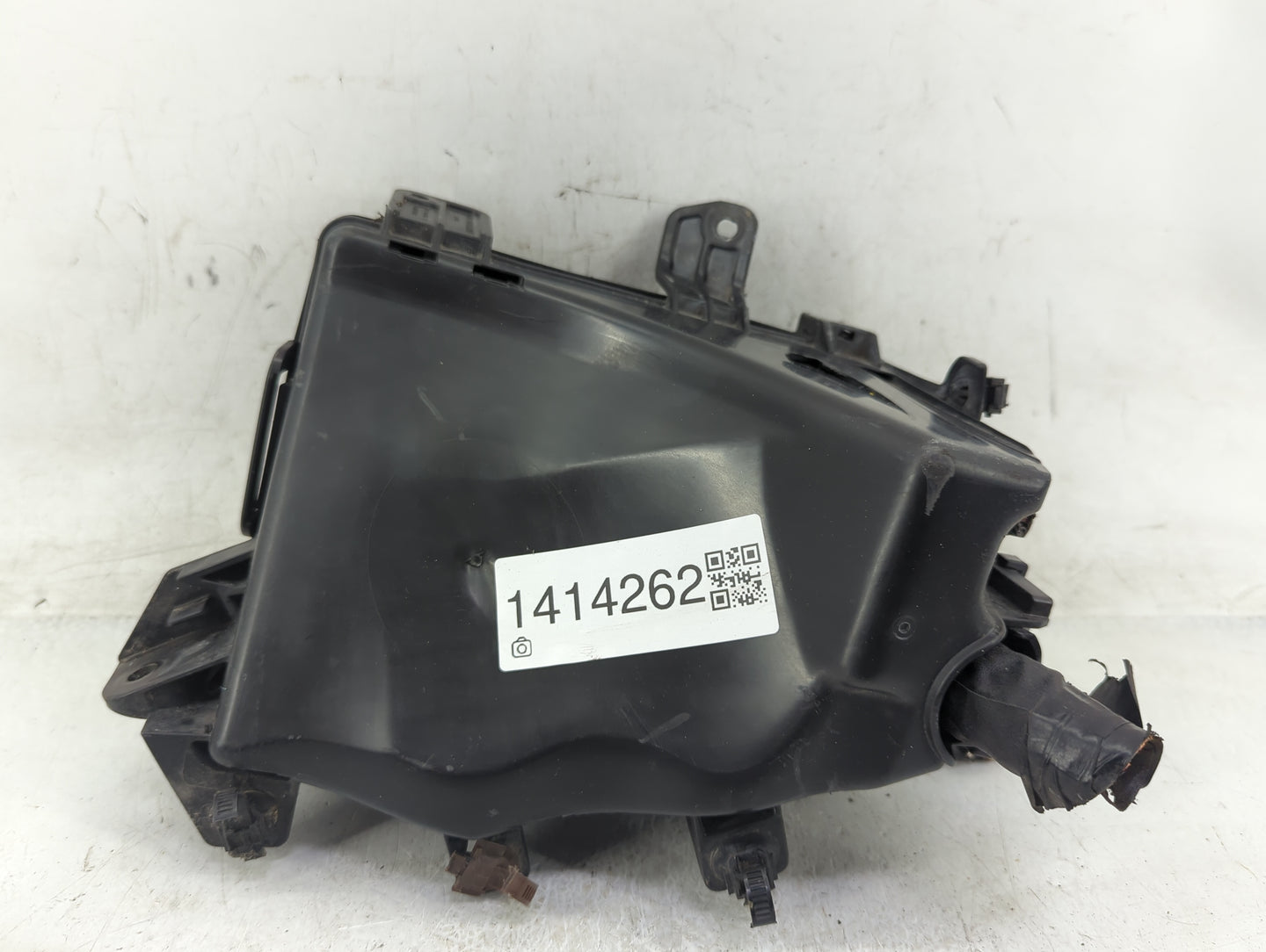 2015-2017 Subaru Legacy Fusebox Fuse Box Panel Relay Module P/N:MB503703B Fits Fits 2015 2017 OEM Used Auto Parts - Oemuseda