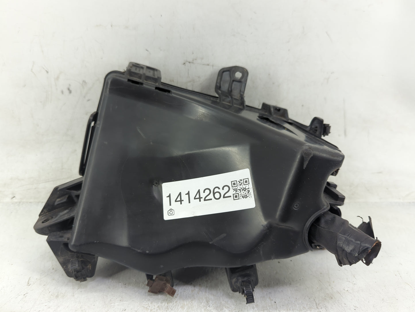 2015-2017 Subaru Legacy Fusebox Fuse Box Panel Relay Module P/N:MB503703B Fits Fits 2015 2017 OEM Used Auto Parts - Oemuseda