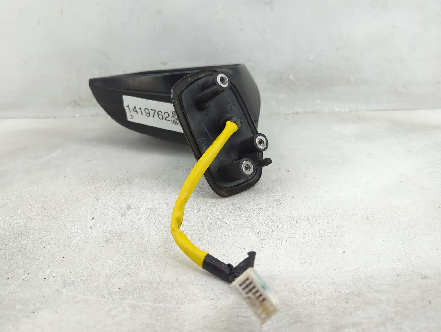 2015-2016 Subaru Legacy Driver Side View Mirror - Left Door Mirror OEM Used - Oemusedautoparts1.com