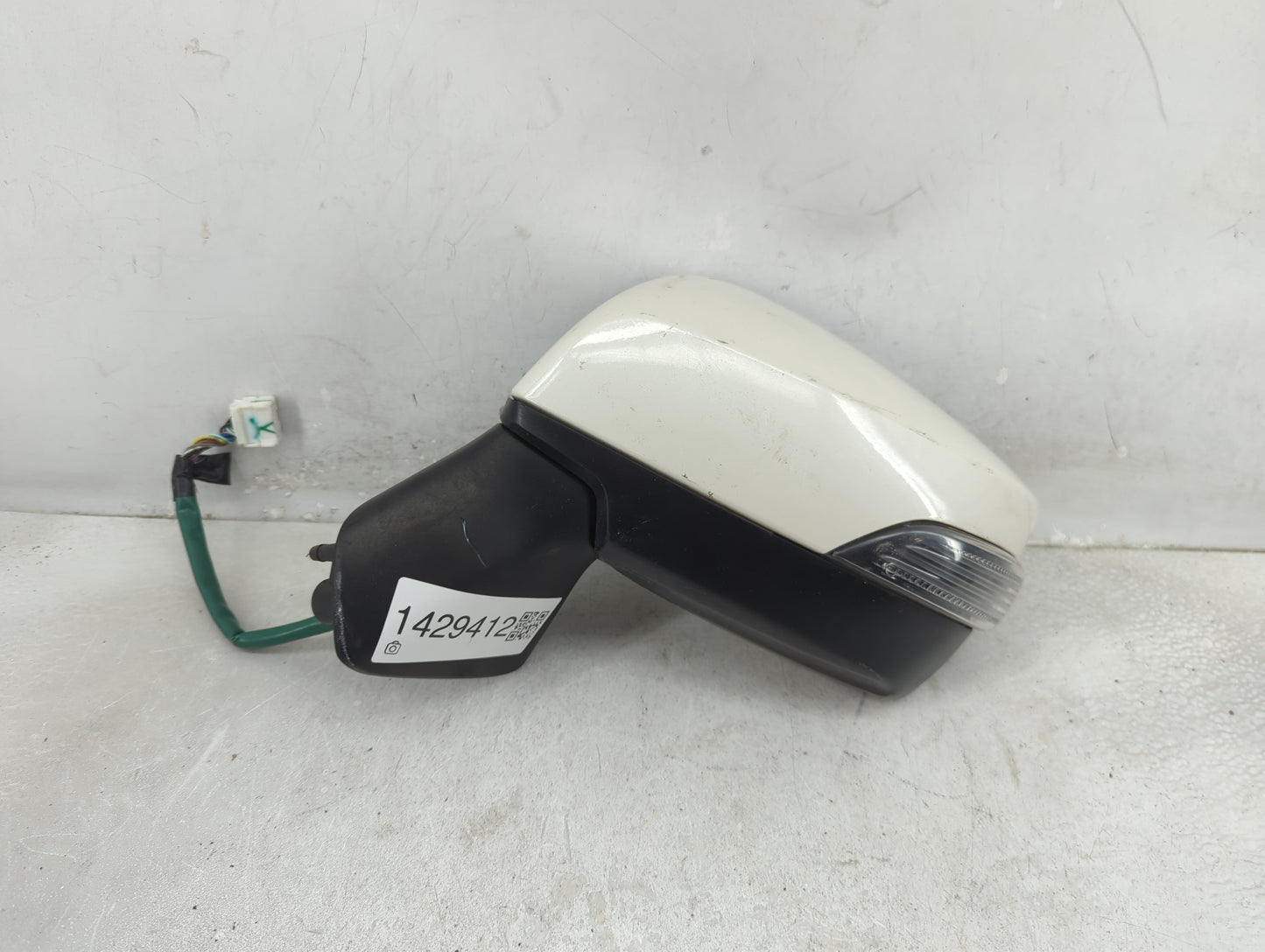 2015-2017 Subaru Legacy Driver Side View Mirror - Left Door Mirror OEM Used - Oemusedautoparts1.com