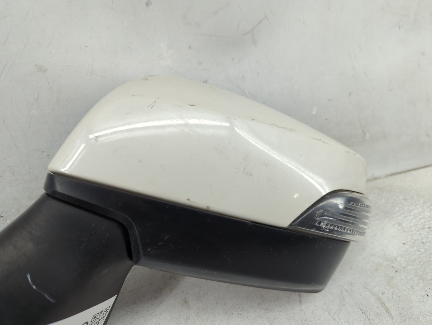 2015-2017 Subaru Legacy Driver Side View Mirror - Left Door Mirror OEM Used - Oemusedautoparts1.com