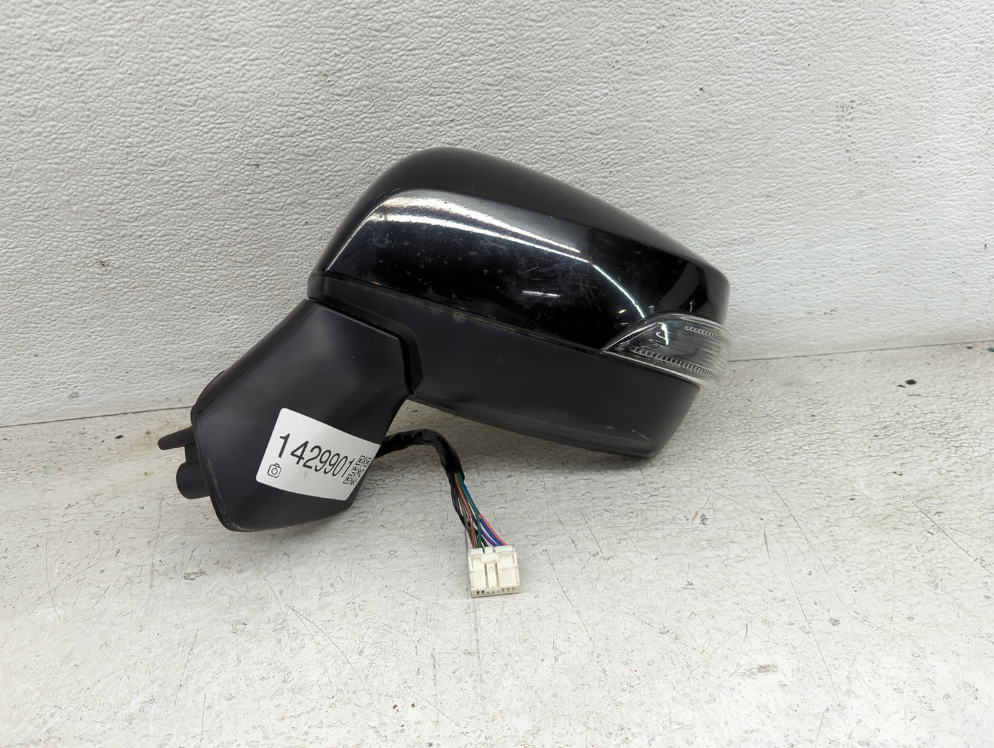 2015-2017 Subaru Legacy Driver Side View Mirror - Left Door Mirror OEM Used - Oemusedautoparts1.com