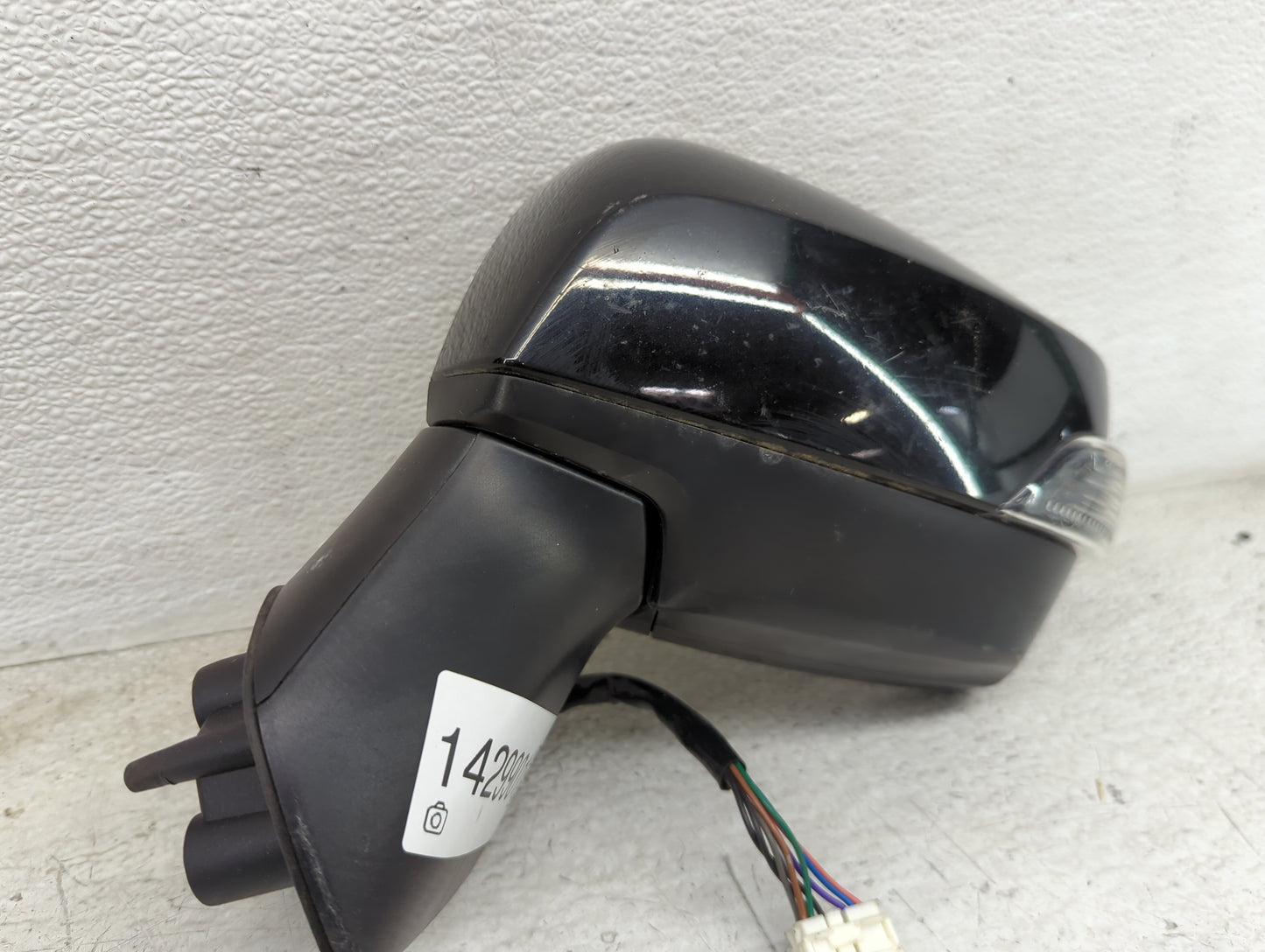 2015-2017 Subaru Legacy Driver Side View Mirror - Left Door Mirror OEM Used - Oemusedautoparts1.com