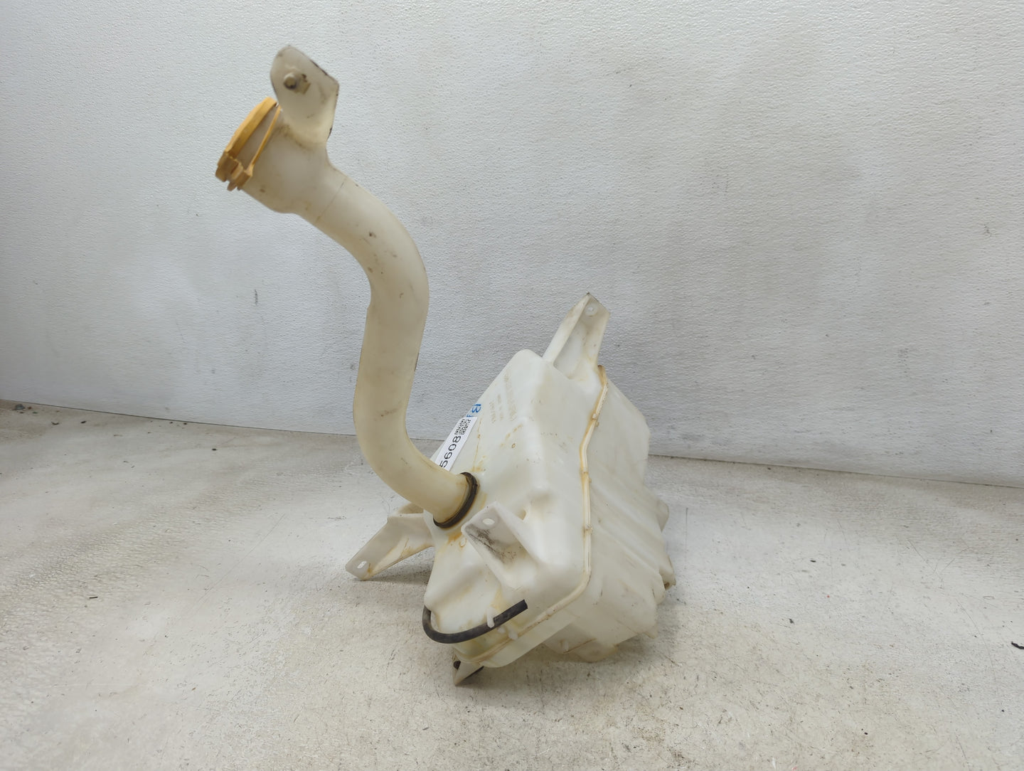 2015-2019 Subaru Legacy Windshield Washer Fluid Reservoir Bottle Oem 1465608 - Oemusedautoparts1.com