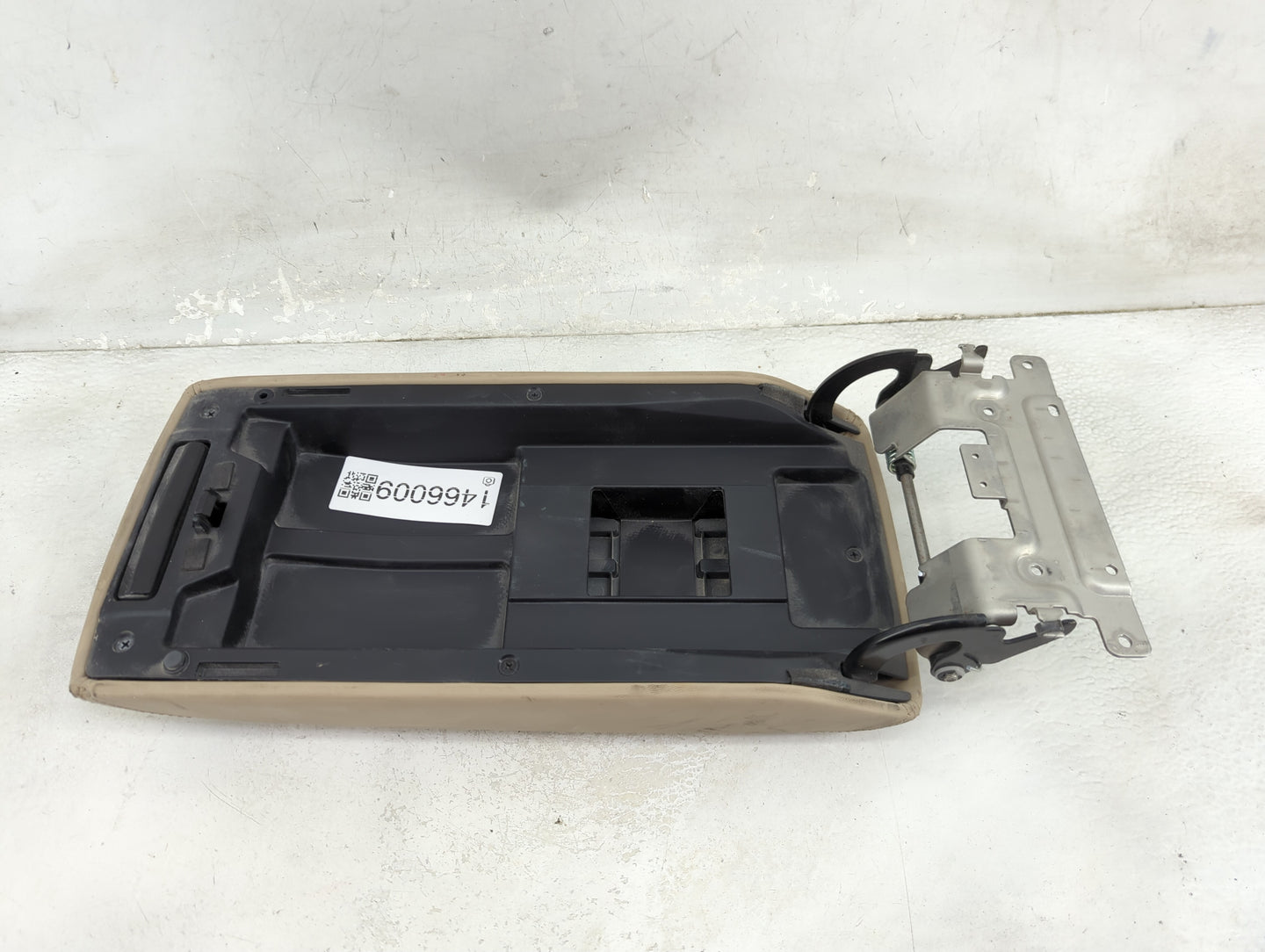 2016 Subaru Legacy Center Console Armrest Cover Lid Fits OEM Used Auto Parts - Oemusedautoparts1.com