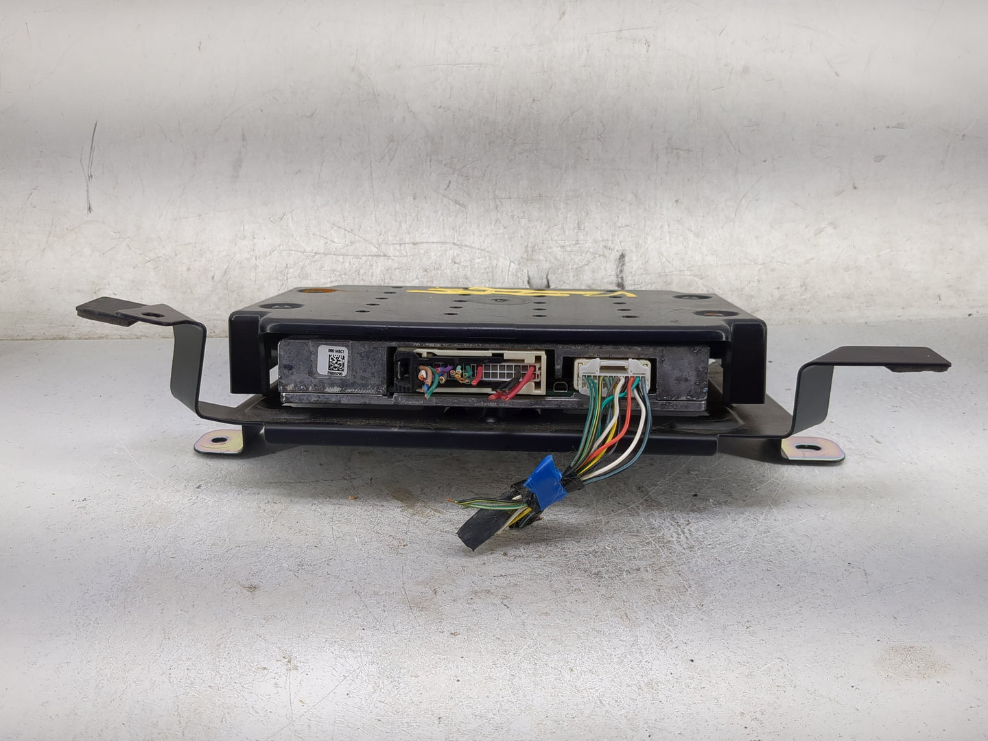 2015-2017 Subaru Legacy Radio Speaker Amplifier 86221al71b - Oemusedautoparts1.com