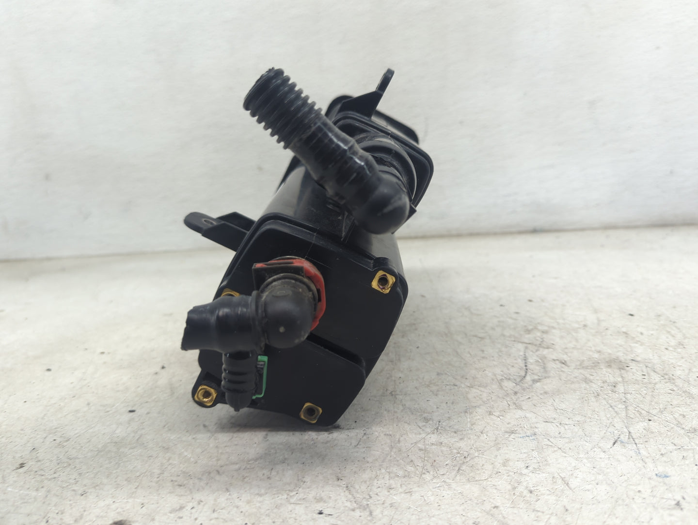 2016 Subaru Legacy Fuel Vapor Charcoal Canister - Oemusedautoparts1.com