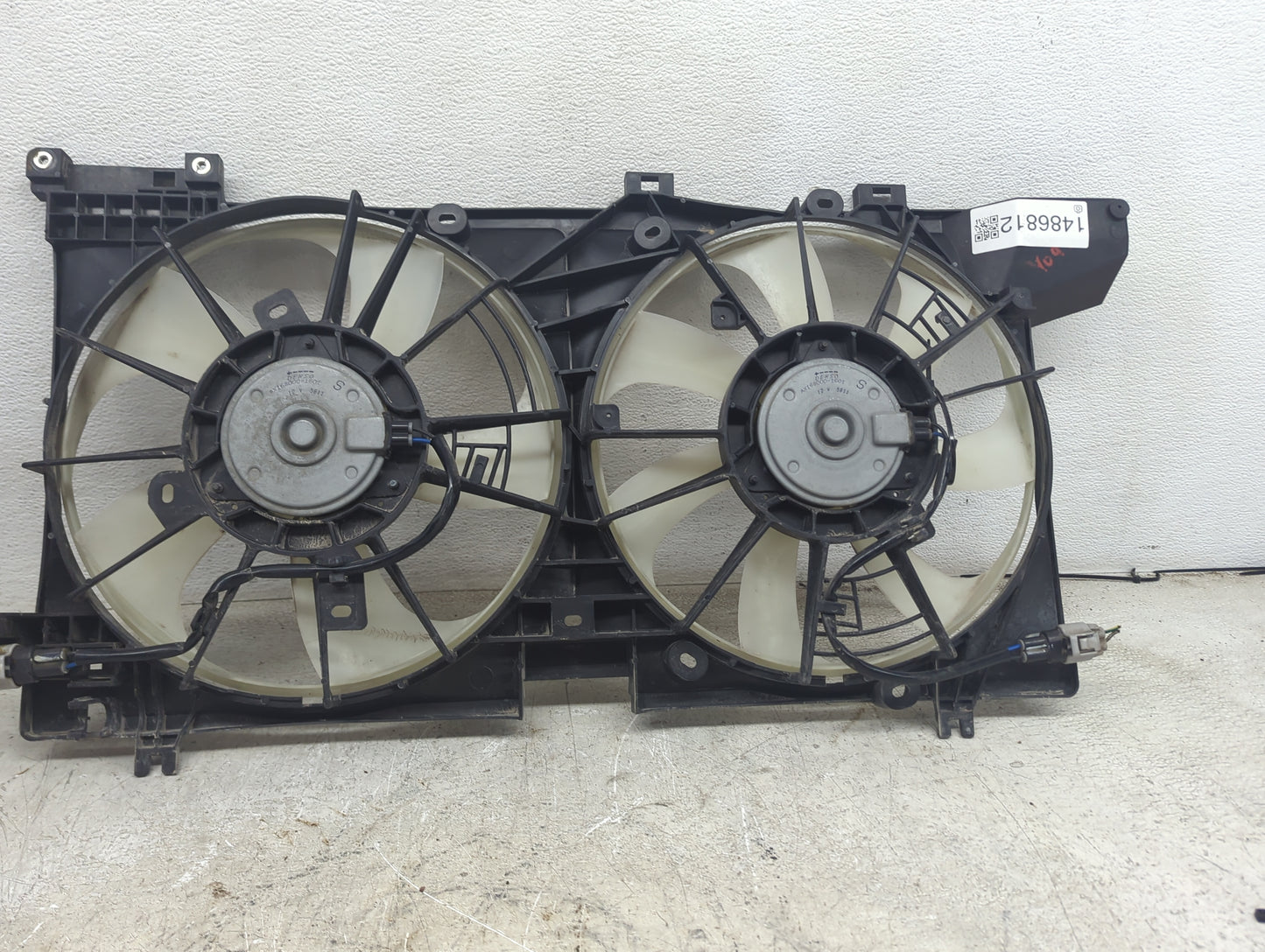 2016 Subaru Legacy Electric Radiator Cooling Fan Motor Assembly P/N:AX168000-1601 Fits OEM Used Auto Parts - Oemusedautopart