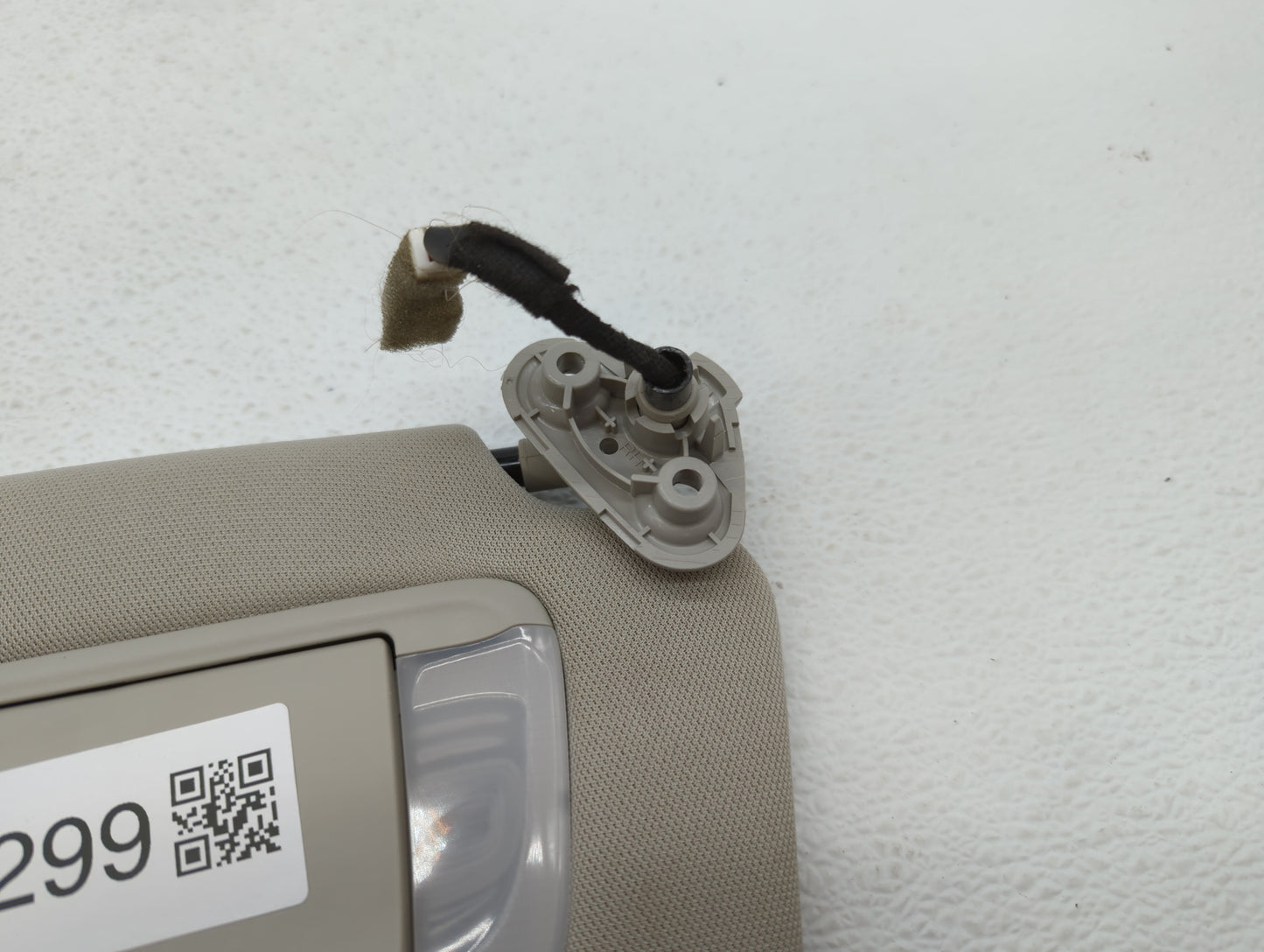 2015-2019 Subaru Legacy Sun Visor Shade Replacement Passenger Right Mirror Fits Fits 2015 2016 2017 2018 2019 OEM Used Auto 