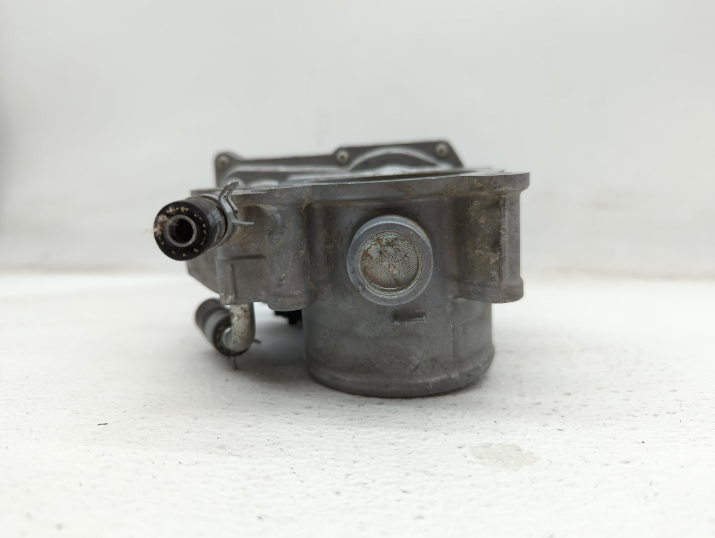 2013-2019 Subaru Legacy Throttle Body P/N:16112AA38A Fits Fits 2013 2014 2015 2016 2017 2018 2019 OEM Used Auto Parts - Oemu