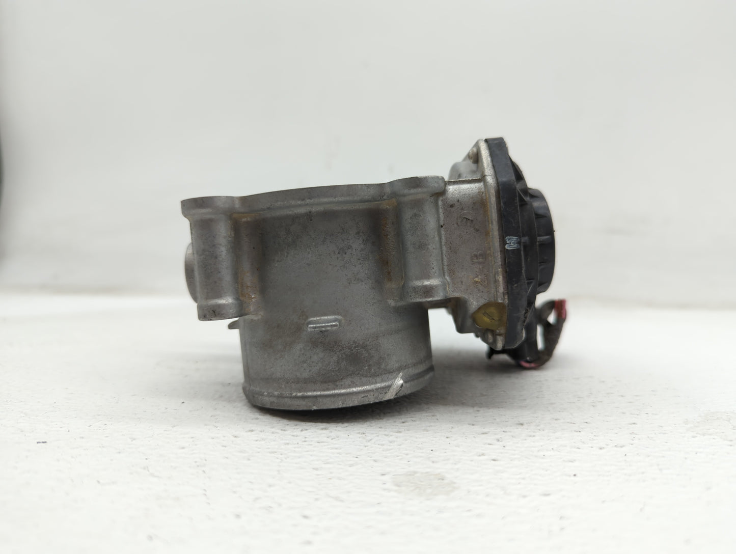 2013-2019 Subaru Legacy Throttle Body P/N:16112AA38A Fits Fits 2013 2014 2015 2016 2017 2018 2019 OEM Used Auto Parts - Oemu