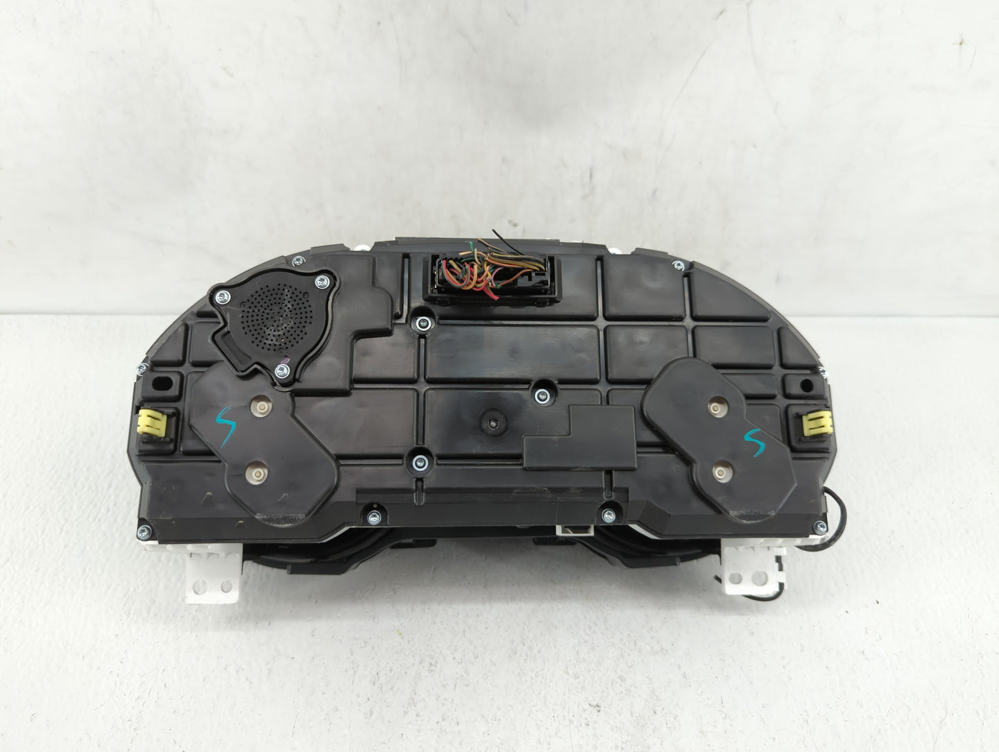 2016 Subaru Legacy Instrument Cluster Speedometer Gauges P/N:85002AL31A A2C96200902, 266773 Fits OEM Used Auto Parts - Oemus