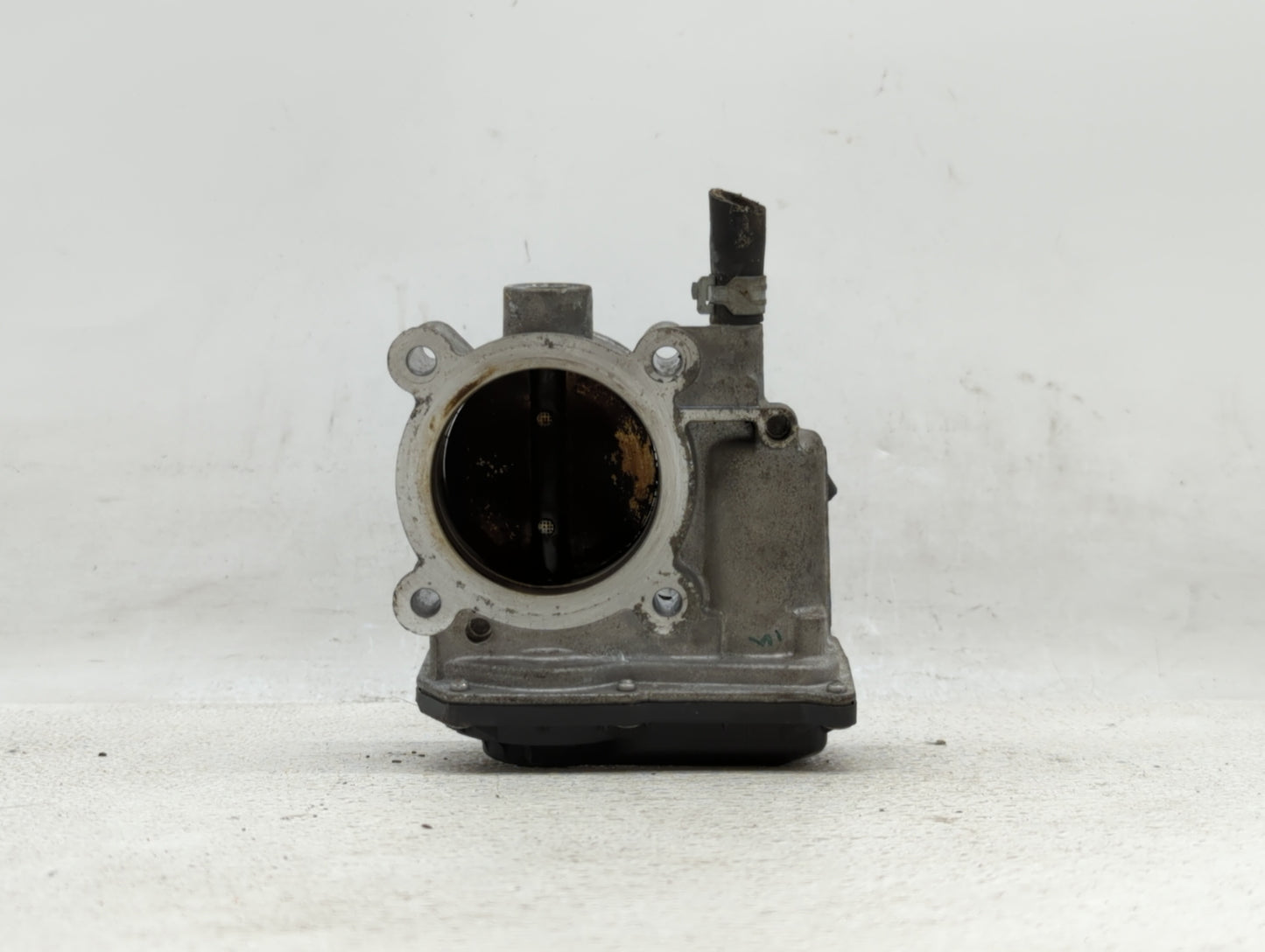2013-2019 Subaru Legacy Throttle Body P/N:16112AA38A Fits Fits 2013 2014 2015 2016 2017 2018 2019 OEM Used Auto Parts - Oemu