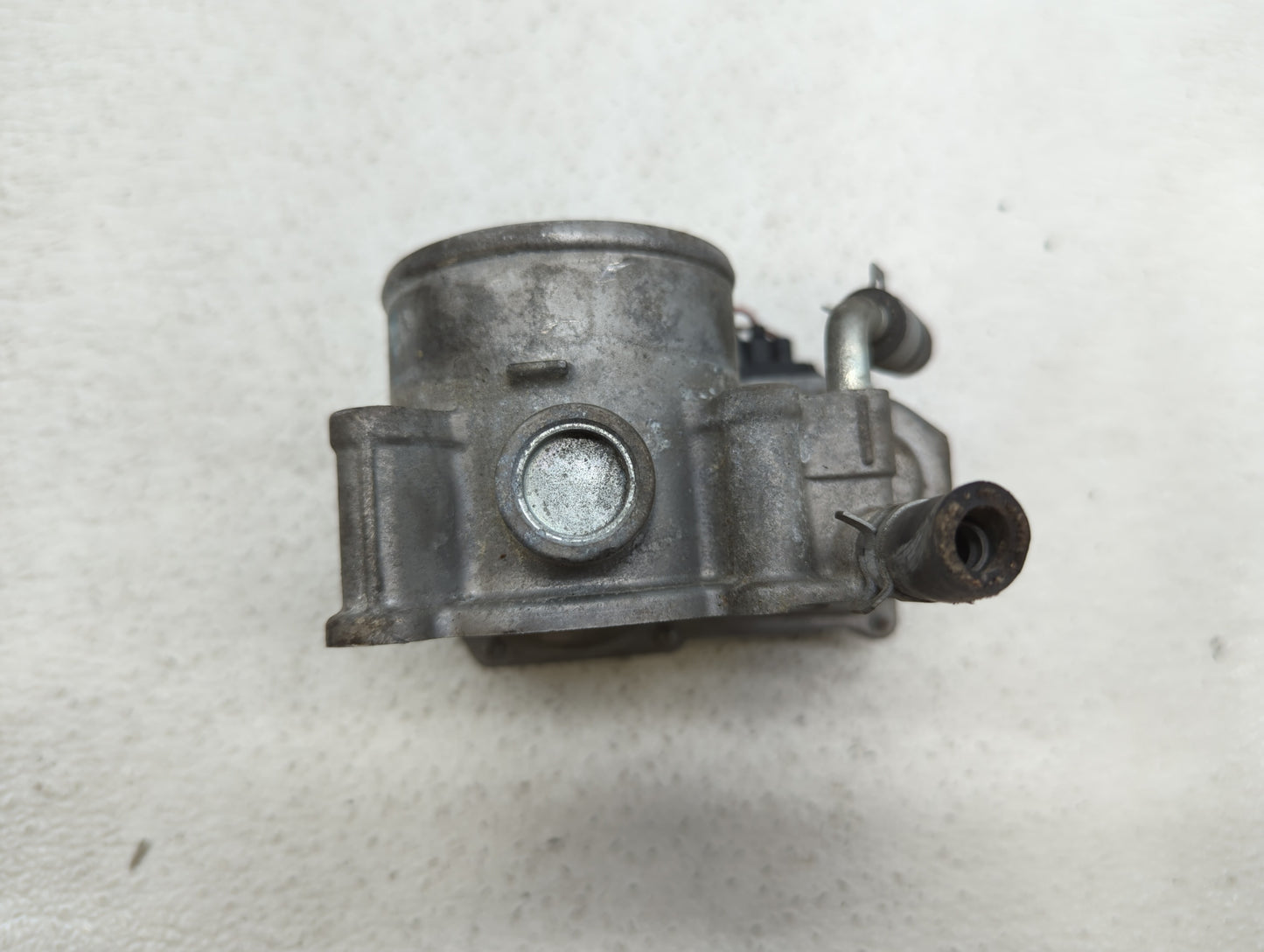 2013-2019 Subaru Legacy Throttle Body P/N:16112AA38A Fits Fits 2013 2014 2015 2016 2017 2018 2019 OEM Used Auto Parts - Oemu