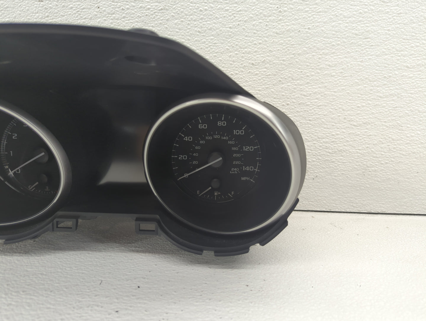 2016 Subaru Legacy Instrument Cluster Speedometer Gauges P/N:A2C96200400 A2C96200902, A2C96200401 Fits OEM Used Auto Parts -