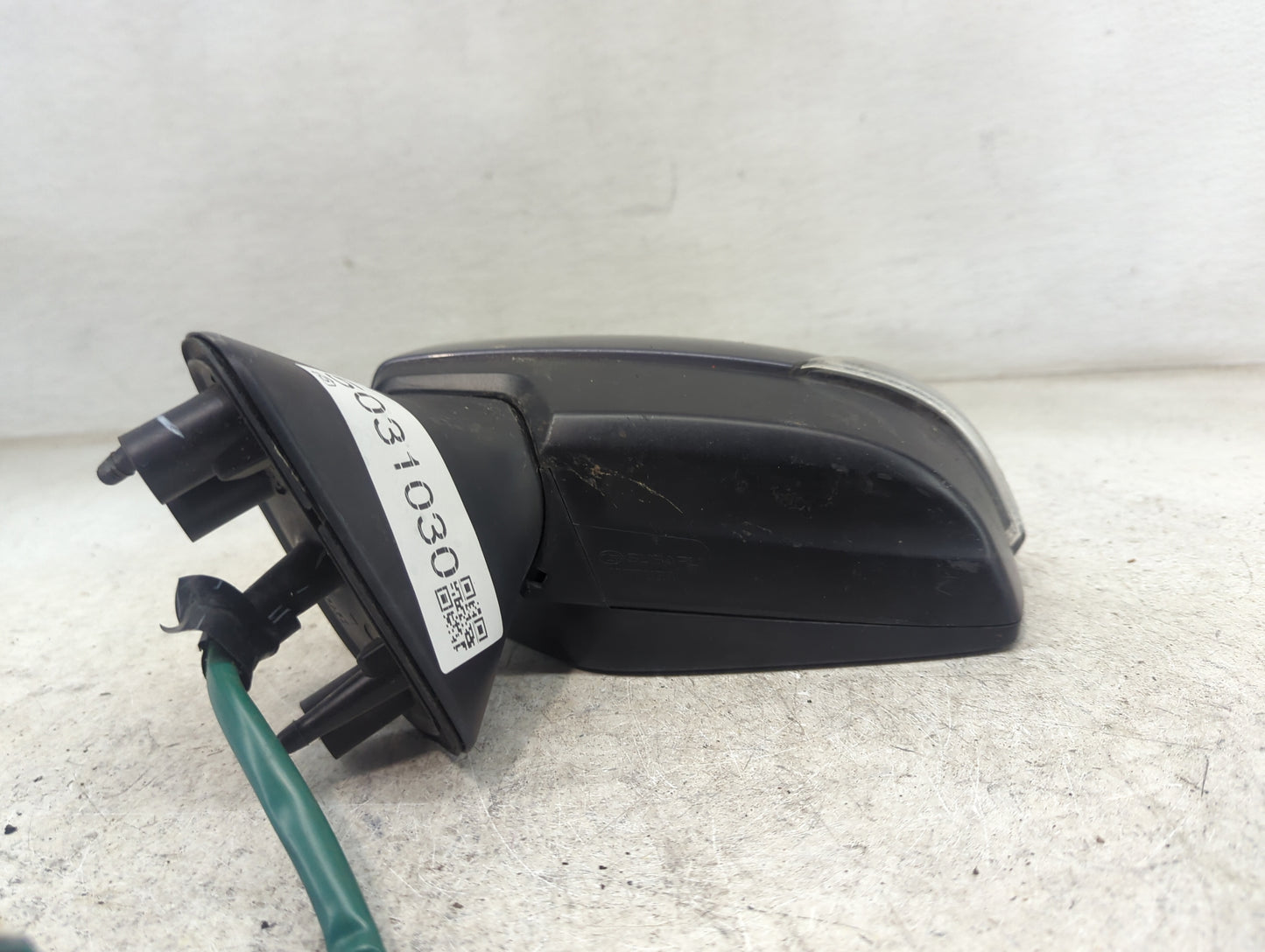 2015-2017 Subaru Legacy Driver Side View Mirror - Left Door Mirror OEM Used - Oemusedautoparts1.com