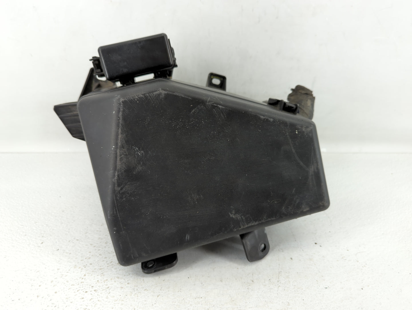 2016 Subaru Legacy Fusebox Fuse Box Panel Relay Module P/N:MB503703B Fits OEM Used Auto Parts - Oemusedautoparts1.com