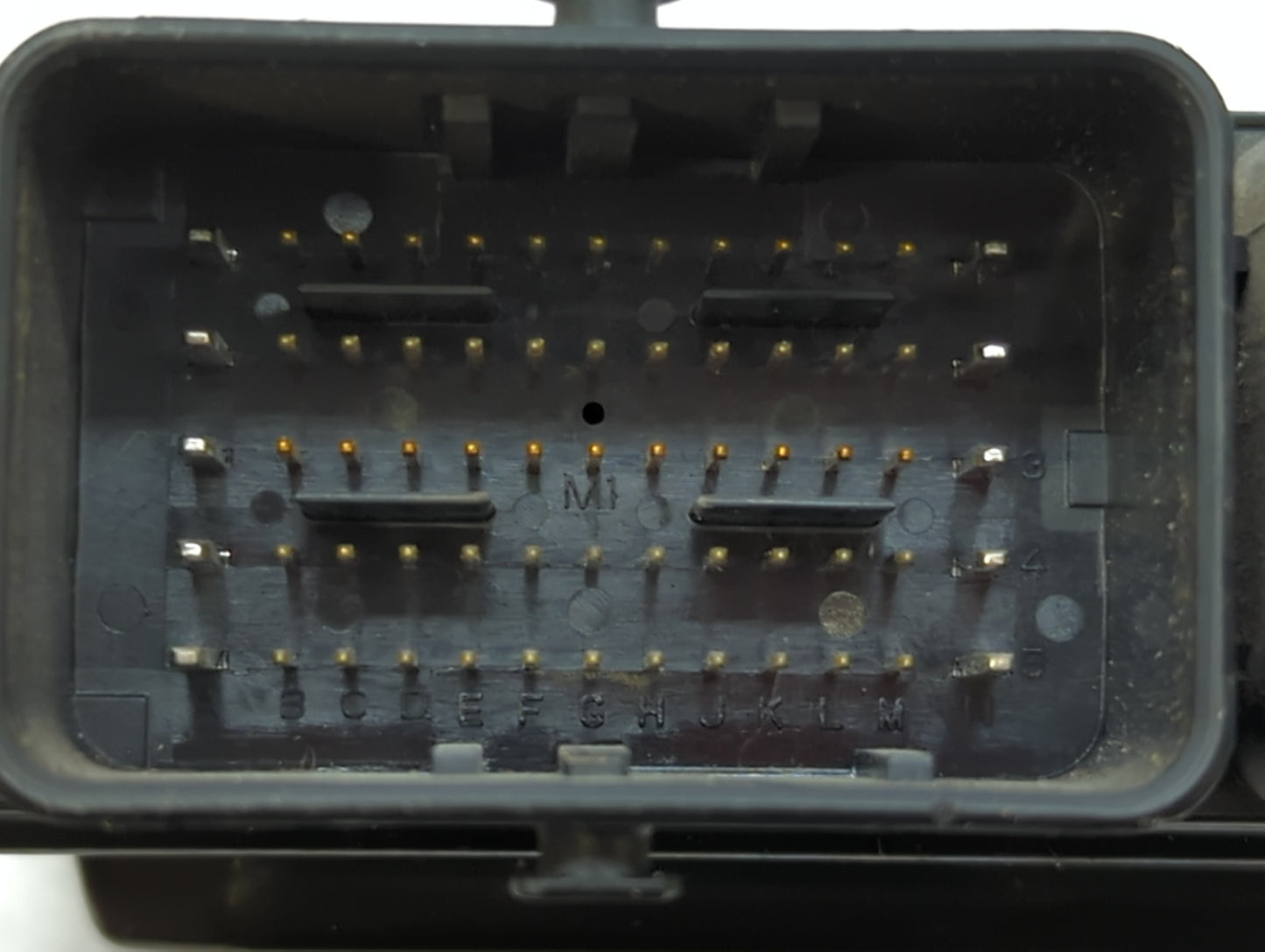 2016-2016 Subaru Legacy Chassis Control Module Ccm Bcm Body Control - Oemusedautoparts1.com