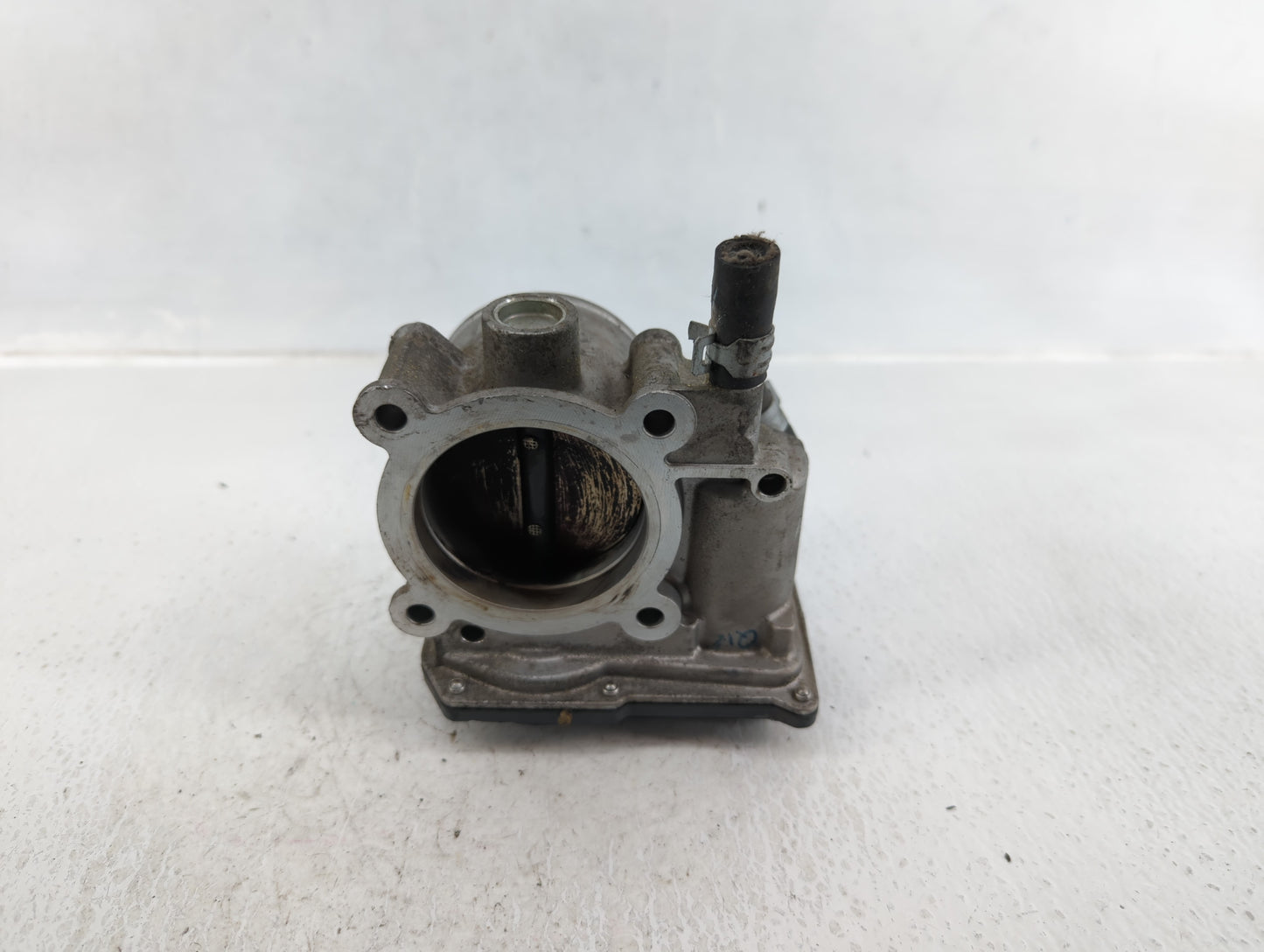 2013-2019 Subaru Legacy Throttle Body P/N:16112AA38A Fits Fits 2013 2014 2015 2016 2017 2018 2019 OEM Used Auto Parts - Oemu