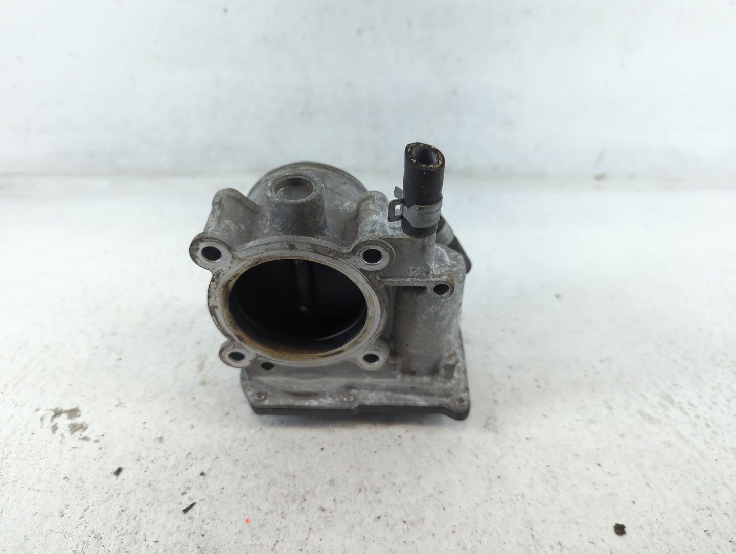 2013-2019 Subaru Legacy Throttle Body P/N:5T04 1780 16112AA38A Fits Fits 2013 2014 2015 2016 2017 2018 2019 OEM Used Auto Pa