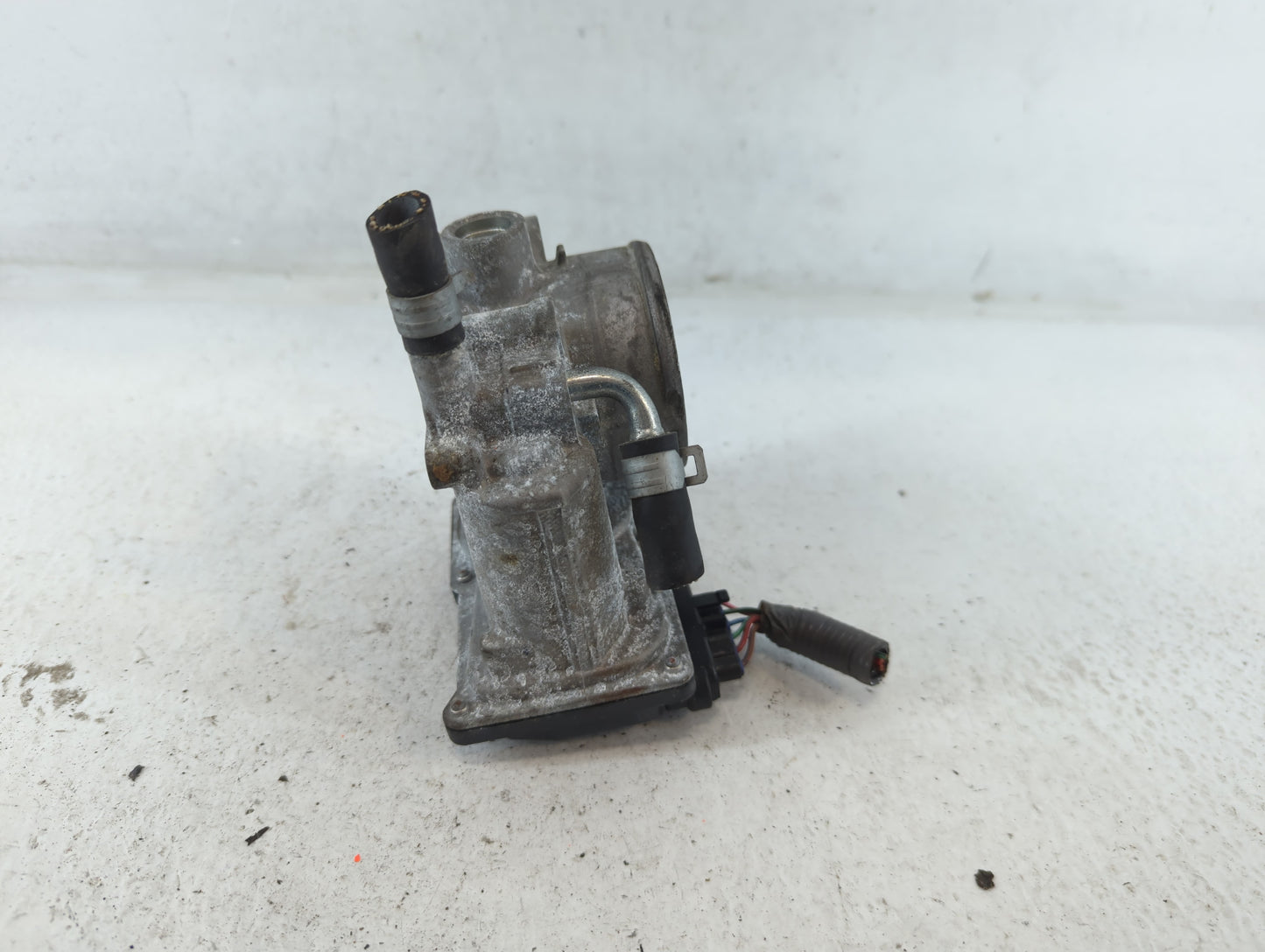 2013-2019 Subaru Legacy Throttle Body P/N:5T04 1780 16112AA38A Fits Fits 2013 2014 2015 2016 2017 2018 2019 OEM Used Auto Pa