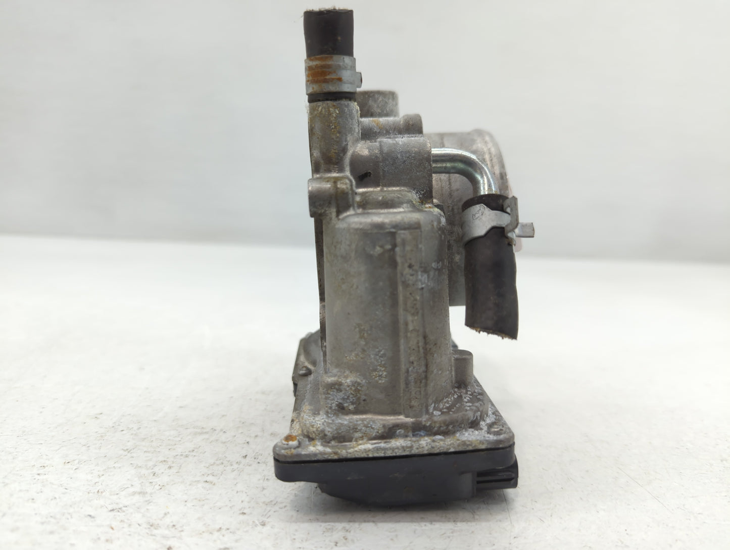2013-2019 Subaru Legacy Throttle Body P/N:7S31 1780 16112AA38A Fits Fits 2013 2014 2015 2016 2017 2018 2019 OEM Used Auto Pa