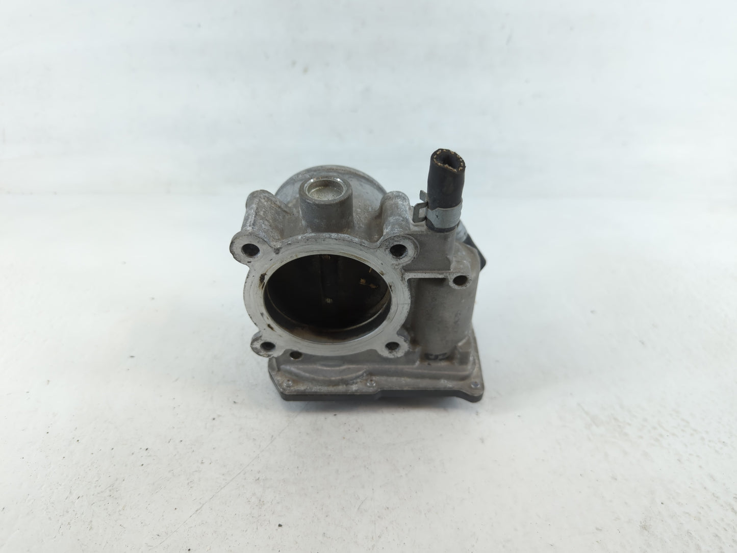 2013-2019 Subaru Legacy Throttle Body P/N:16112AA38A Fits Fits 2013 2014 2015 2016 2017 2018 2019 OEM Used Auto Parts - Oemu